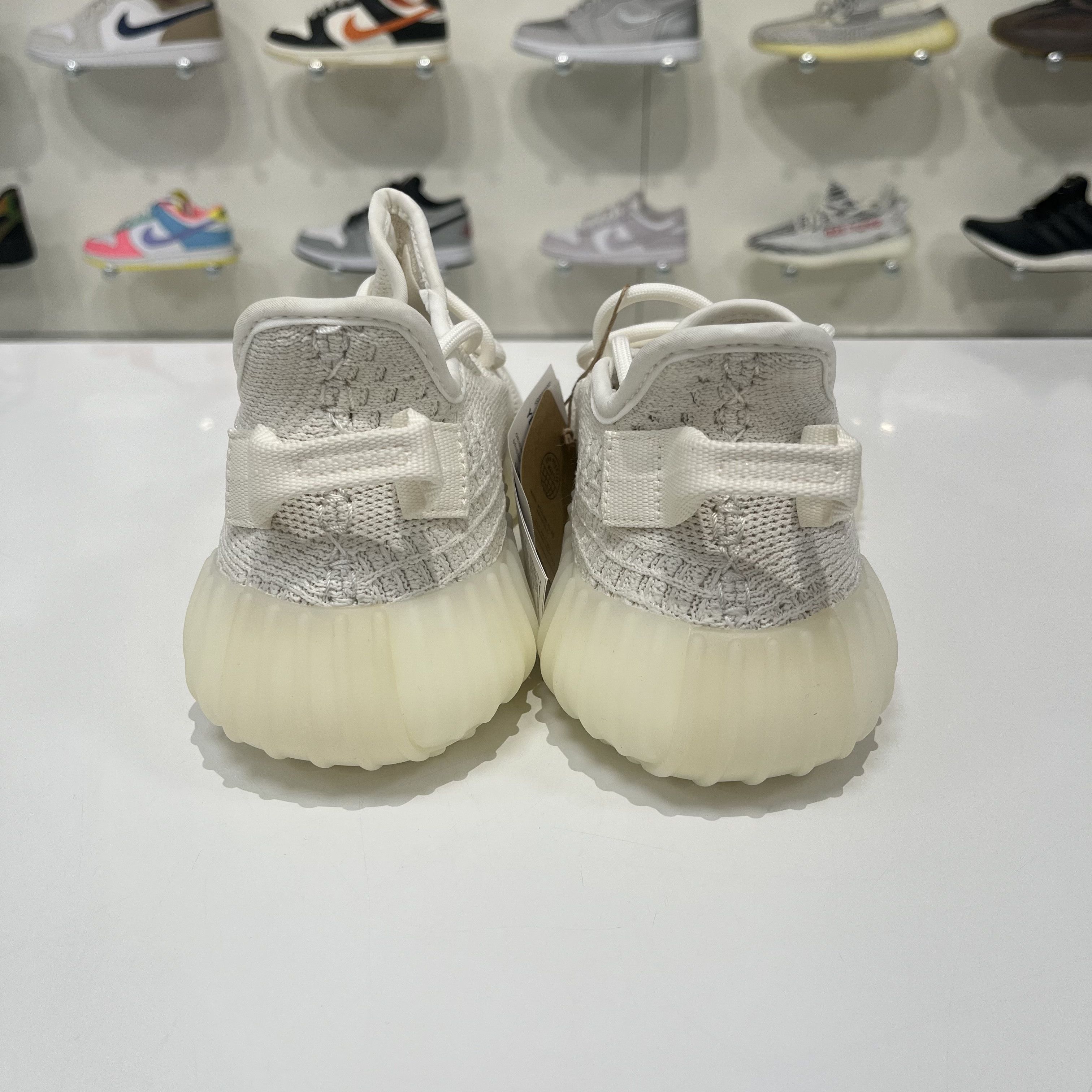 Adidas Adidas Yeezy Boost 350 V2 Bone Size US 5.5 / EU 38 - 4 Thumbnail