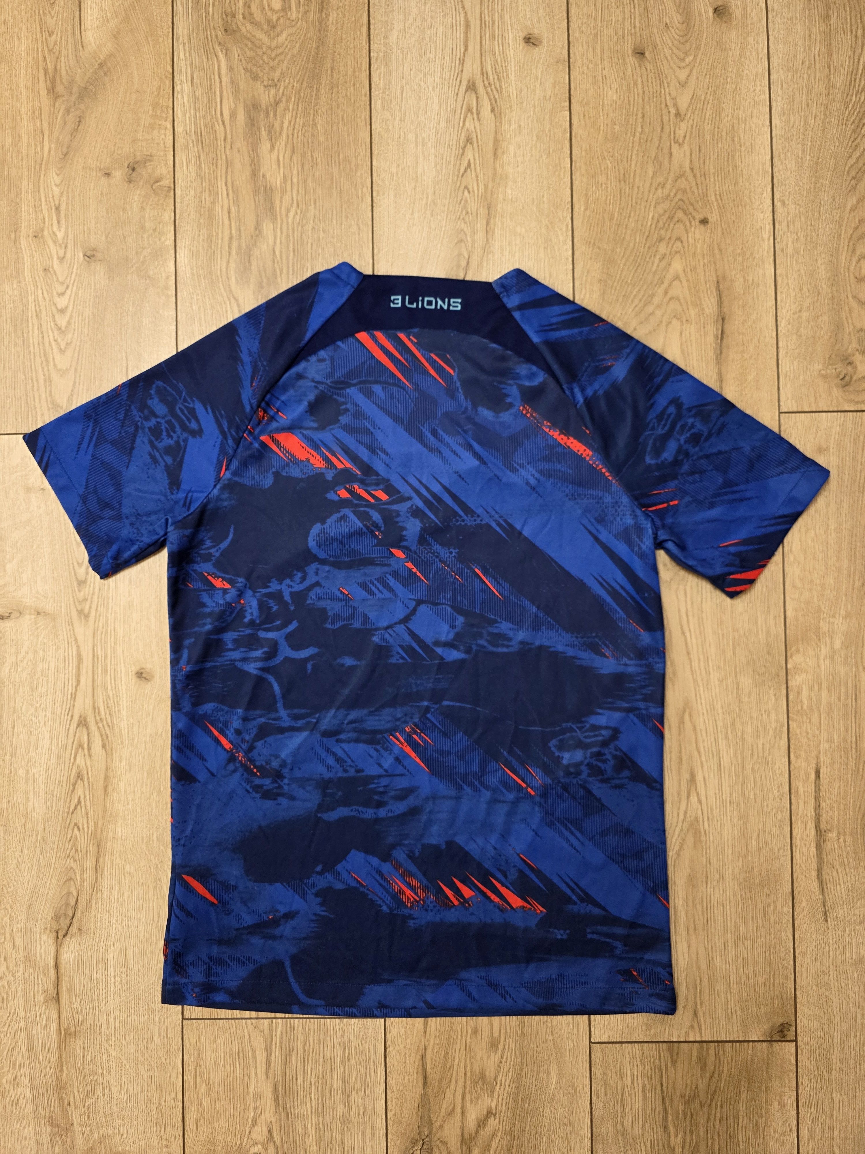 Nike ENGLAND 2022 2023 PRE-MATCH FOOTBALL SHIRT SOCCER JERSEY Size US M / EU 48-50 / 2 - 2 Thumbnail