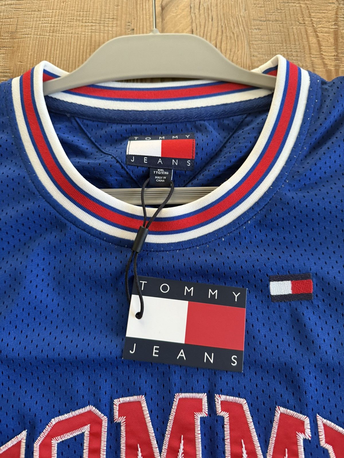 Tommy Hilfiger Tommy Hilfiger Tommy Jeans 85 Basketball Jersey Men’s XL Size US XL / EU 56 / 4 - 2 Thumbnail