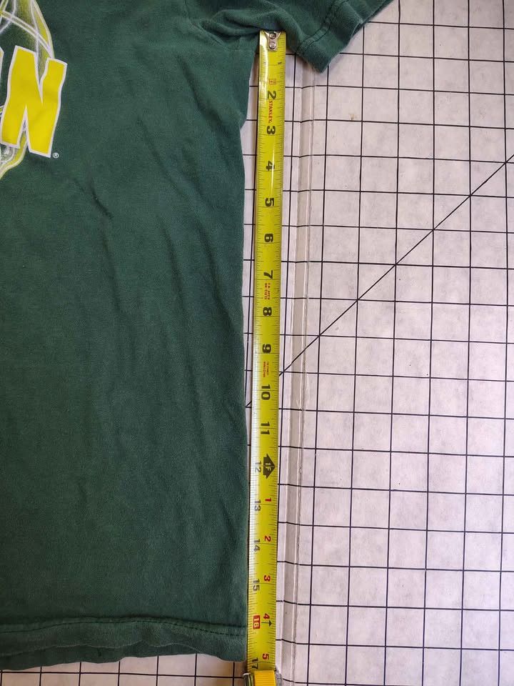Nike Vintage Nike Oregon Ducks Basketball T-Shirt Size US M / EU 48-50 / 2 - 6 Thumbnail