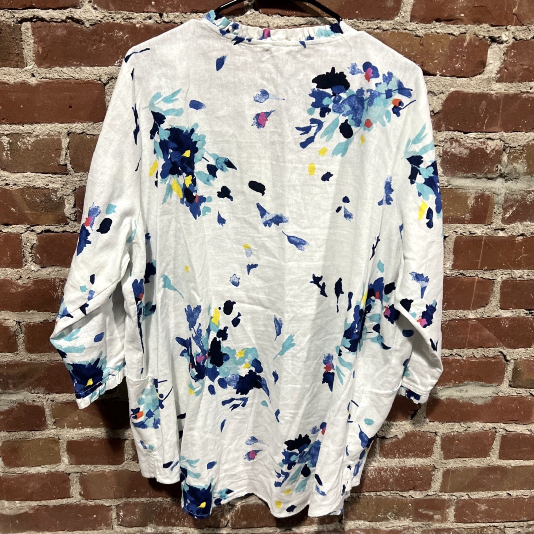 Vintage For Cynthia Blouse Women 1X Plus Size Linen Blend Floral Long Sleeve V-Neck Roll Tab Embroidered Tunic Blue 26" Pit to Pit 30" Length Size XL / US 12-14 / IT 48-50 - 3 Thumbnail