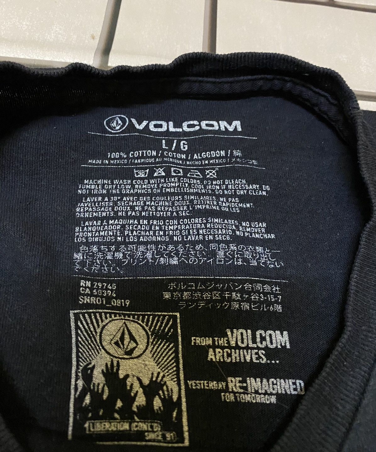 Designer × Volcom T-shirt VOLCOM Size US M / EU 48-50 / 2 - 11 Thumbnail