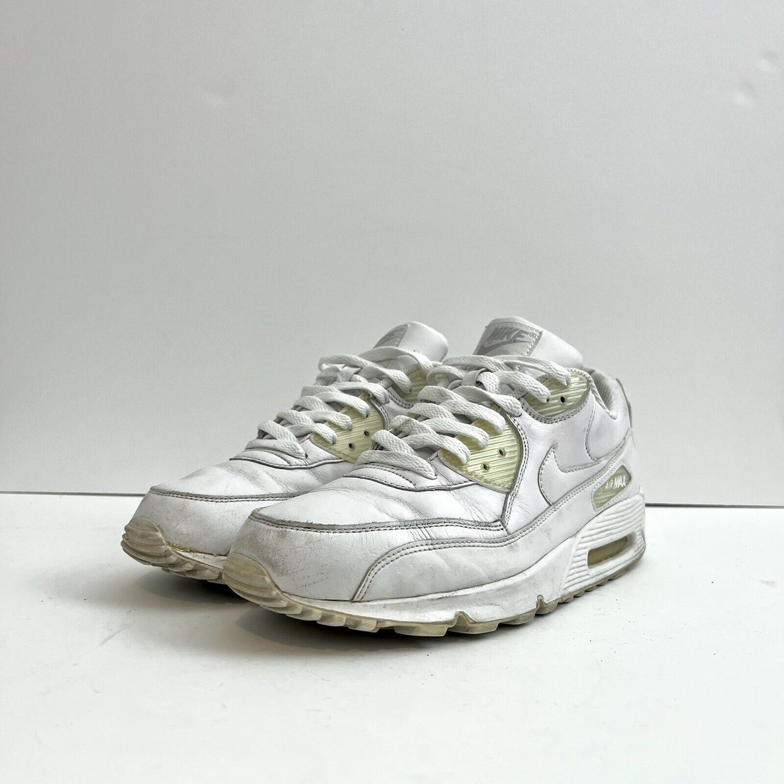 Nike 2011 Nike Air Max 90 Leather VTG Rare 302519 113 Sz 9.5 Size US 9.5 / EU 42-43 - 2 Thumbnail