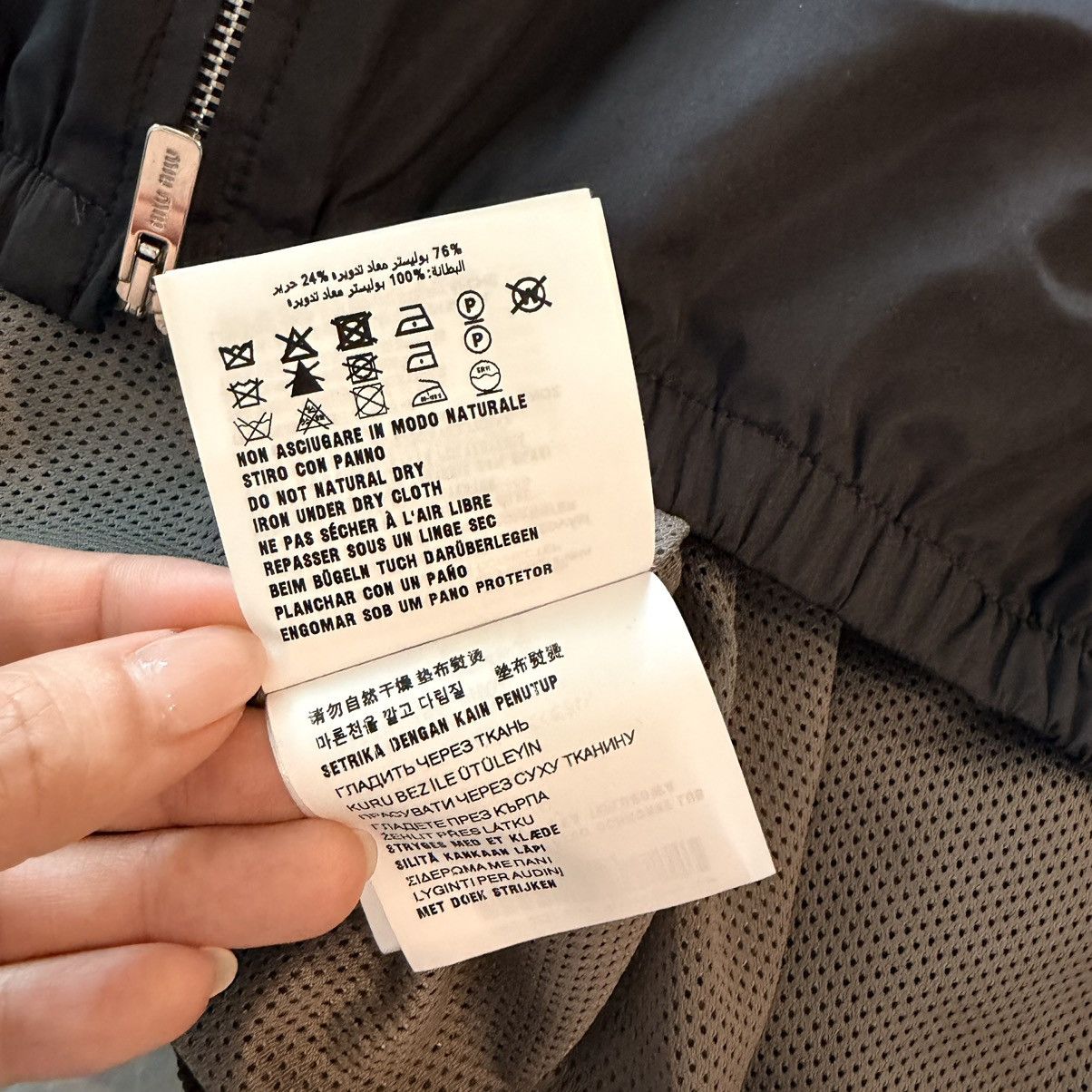 Miu Miu Miumiu logo oversize track jacket 42 Size US L / EU 52-54 / 3 - 14 Thumbnail