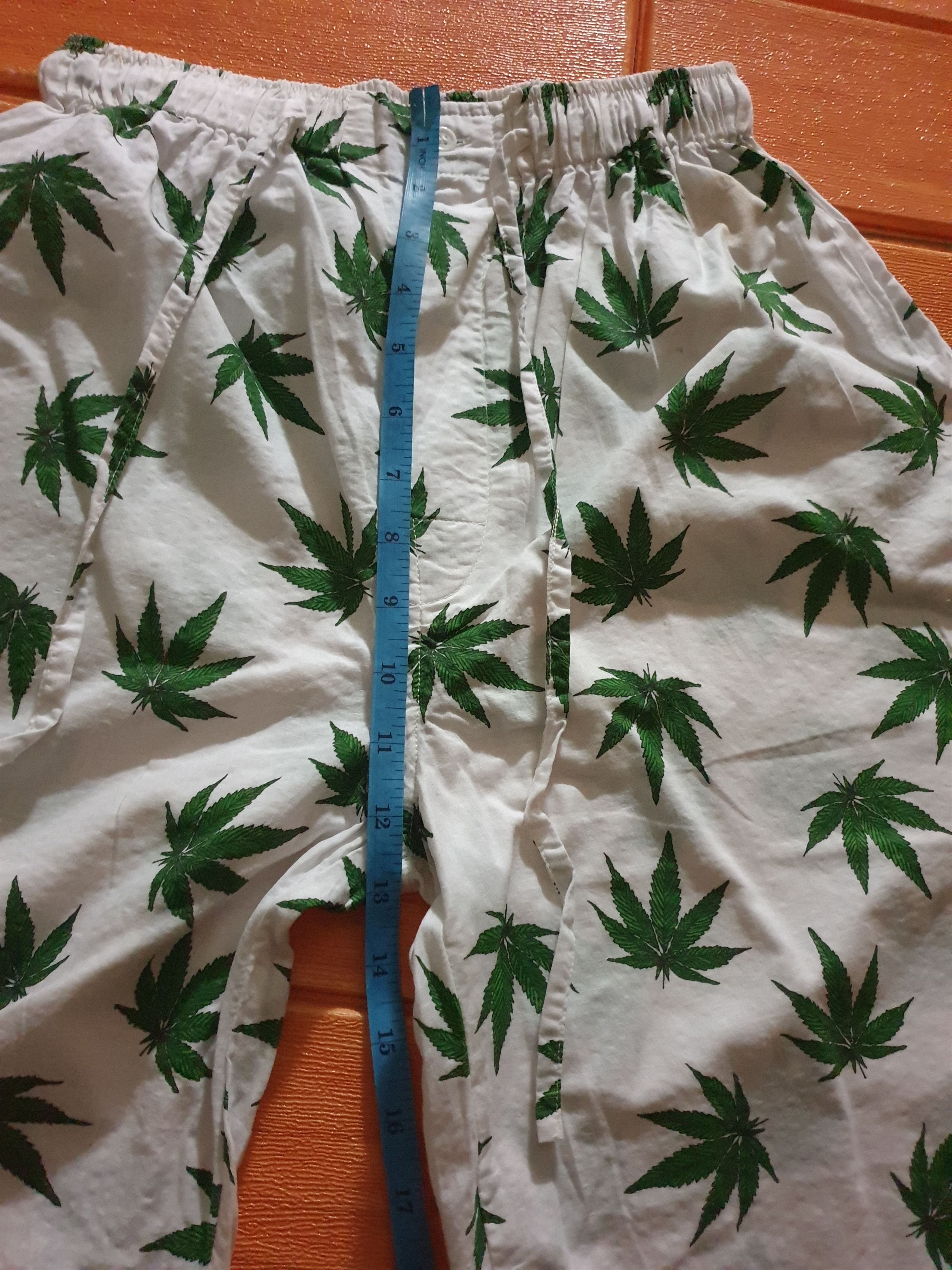 Japanese Brand Marijuana leaf short pant Size US 30 / EU 46 - 7 Thumbnail
