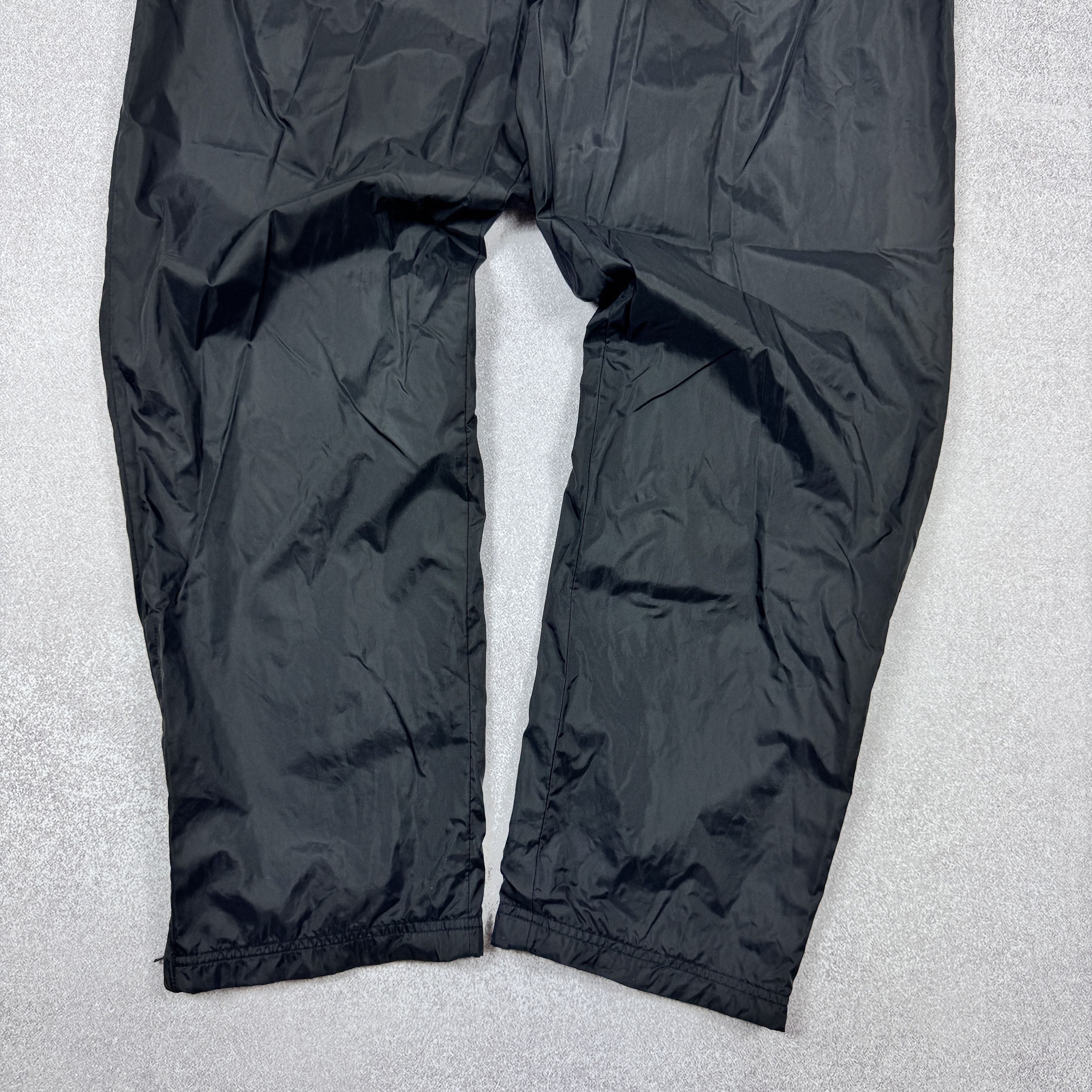 Nike × Vintage VINTAGE NIKE NYLON TRACK PANTS SWEATPANTS Size US 36 / EU 52 - 4 Thumbnail
