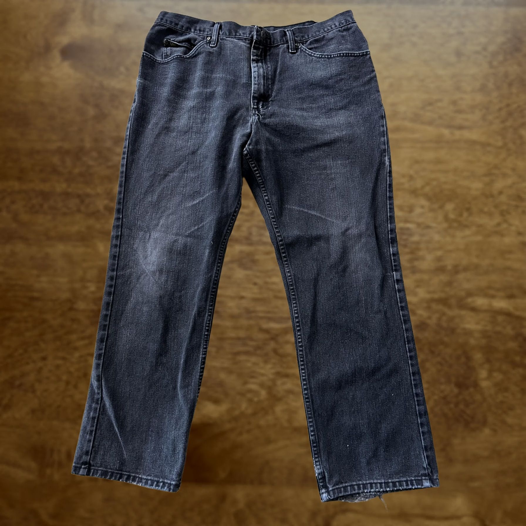 Wrangler Wrangler Jeans Mens Gray Denim Straight Leg Charcoal Wash Casual Pants Size US 40 / EU 56 - 1 Thumbnail