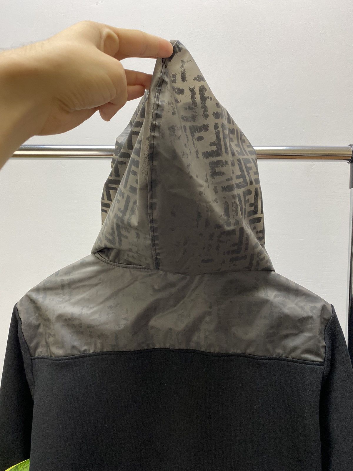 Fendi Fendi Monogram Hoodie Men’s M Black Hood Logo Hype Styled Size US M / EU 48-50 / 2 - 21 Thumbnail
