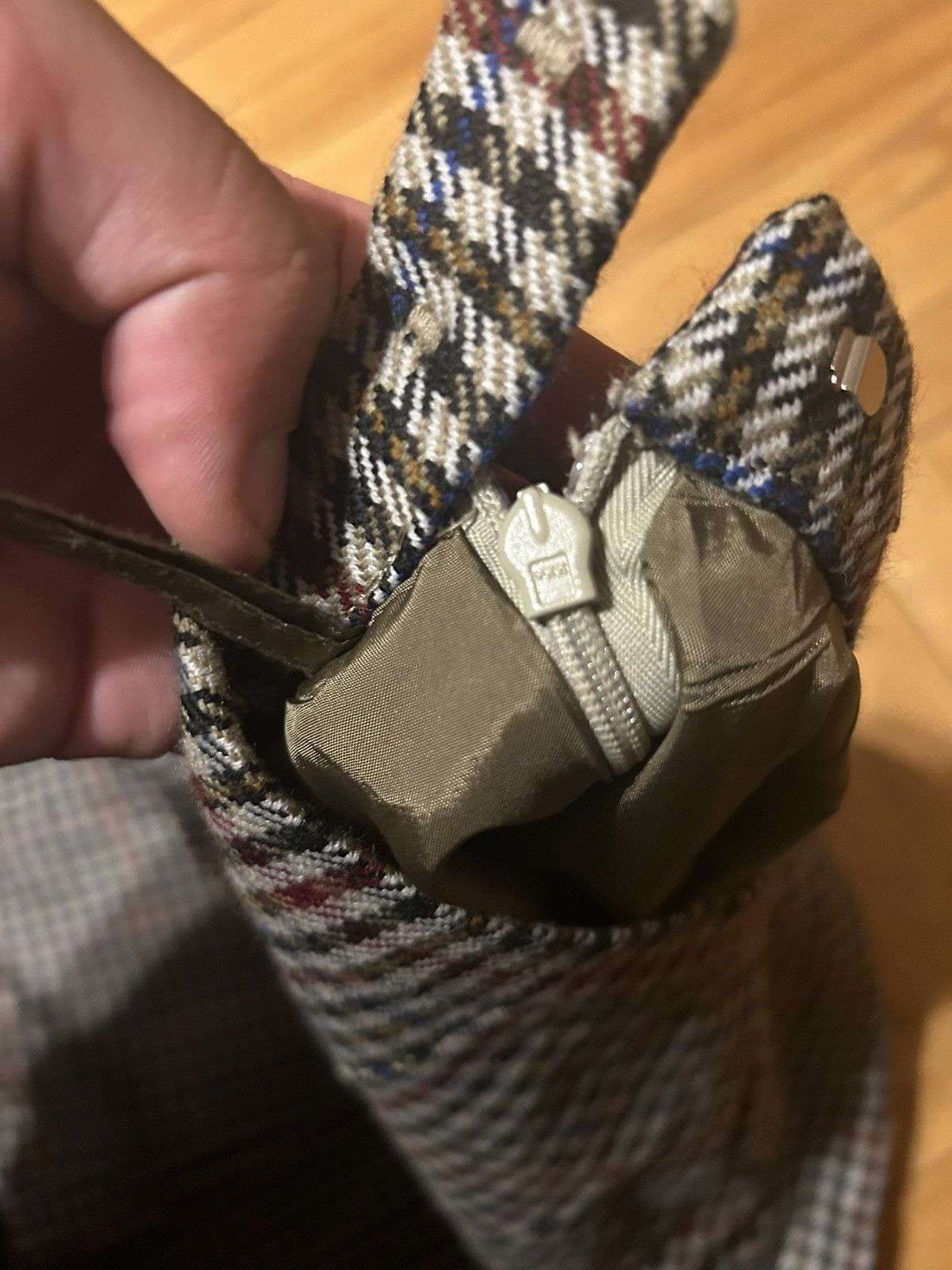 Burberry × Designer × Vintage Burberry Burberry’s Vintage Wool Midi Skirt Made in England Size 29" - 2 Thumbnail