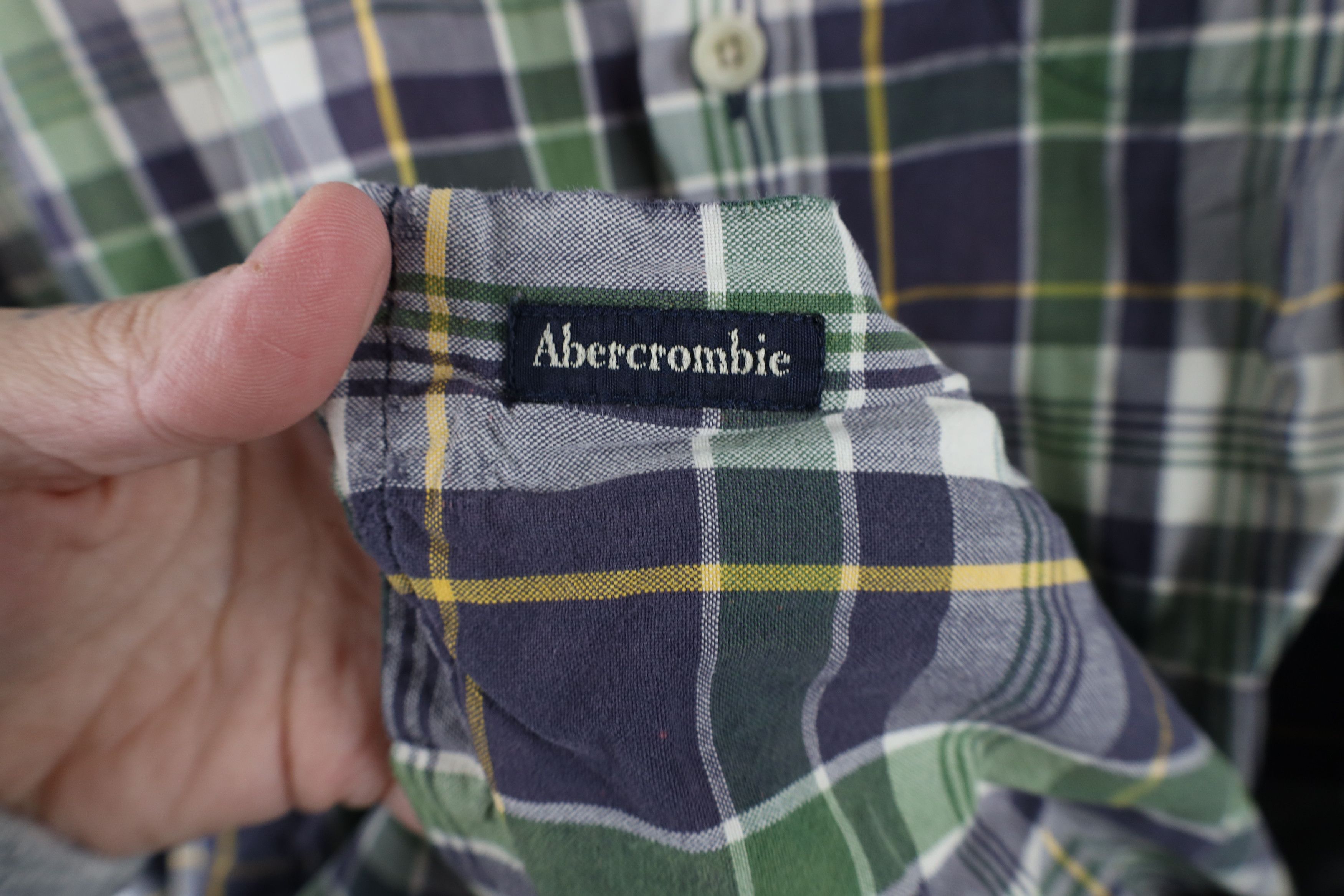 Abercrombie & Fitch × Vintage Vintage 90s Abercrombie & Fitch Distressed Button Shirt Size US L / EU 52-54 / 3 - 11 Thumbnail