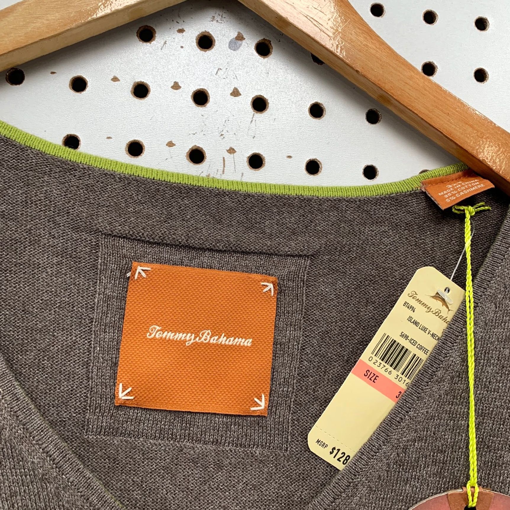 Tommy Bahama Tommy Bahama Mens Sweater Pullover 3XL NWT Brown Island Luxe Cashmere Blend Size US XXL / EU 58 / 5 - 3 Thumbnail
