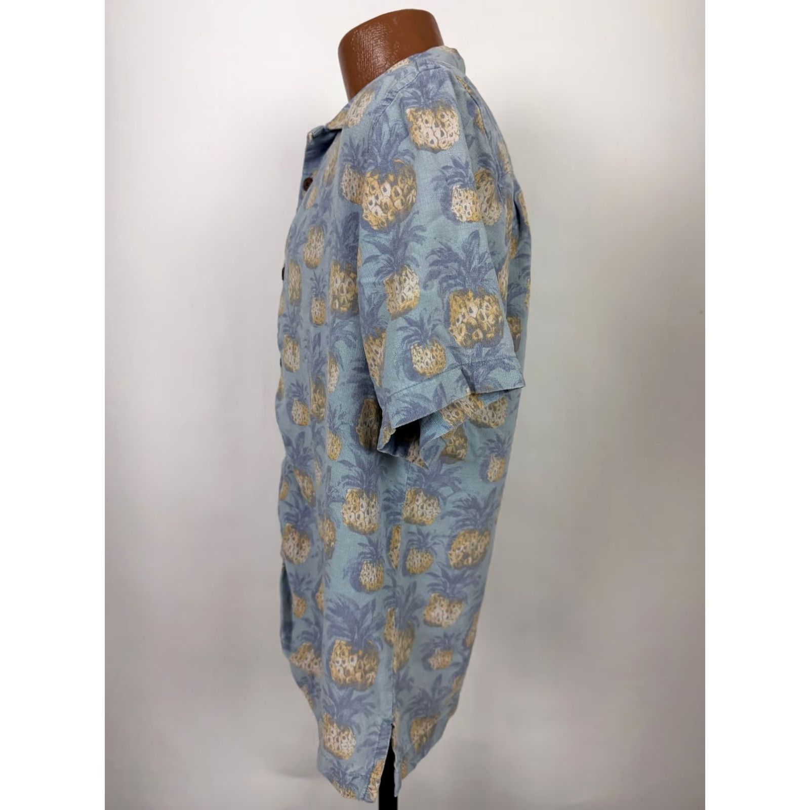 Tommy Bahama Tommy Bahama Shirt Men Medium Silk Hawaiian Camp Pineapple Beach Aloha Luau Blue Shirt Mens Medium Silk Hawaiian Beach Pineapple Size US M / EU 48-50 / 2 - 5 Thumbnail