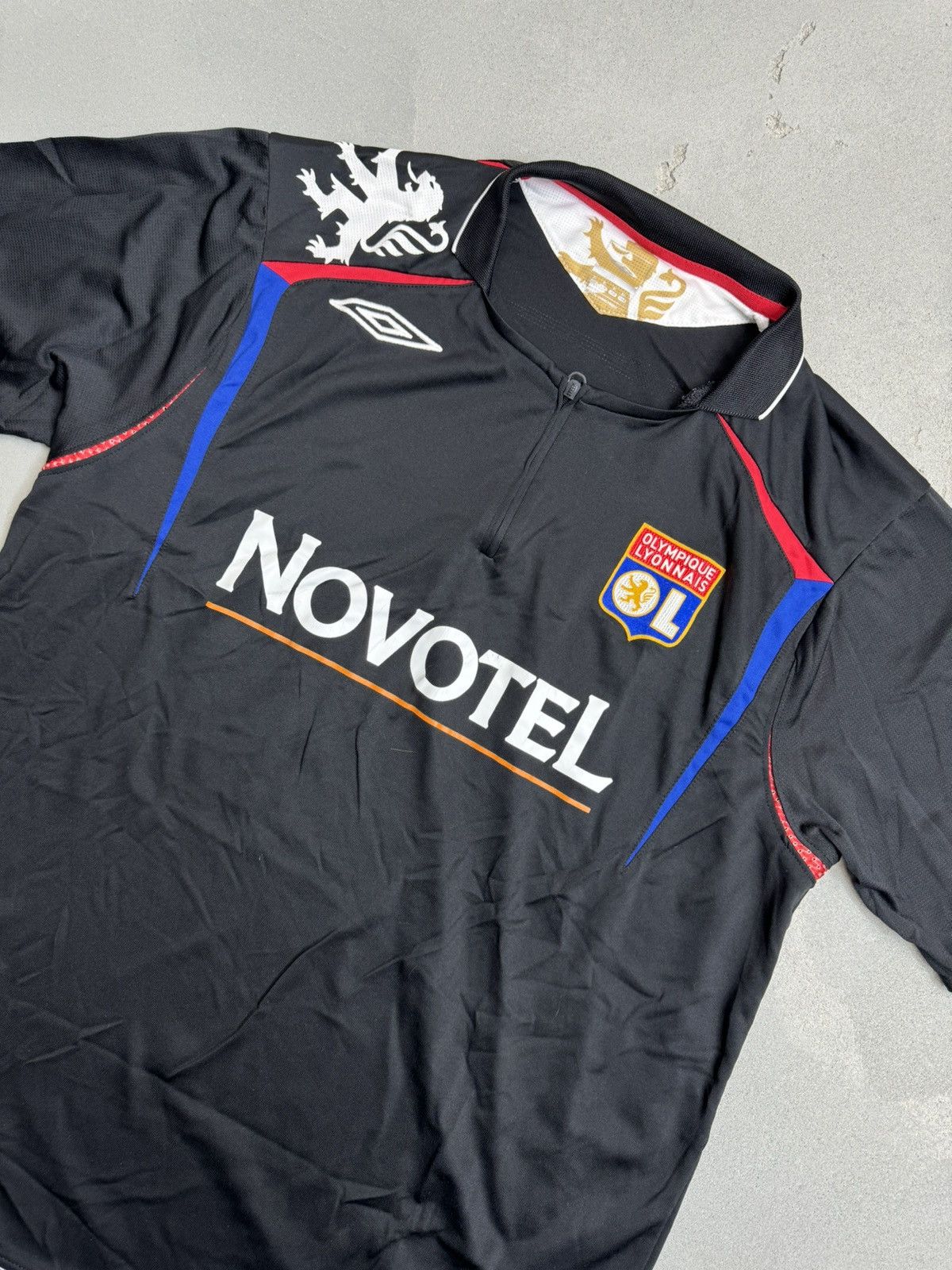 Umbro Umbro Olympique Lyonnais 2006/07 Vintage Football Jersey Size US XL / EU 56 / 4 - 3 Thumbnail