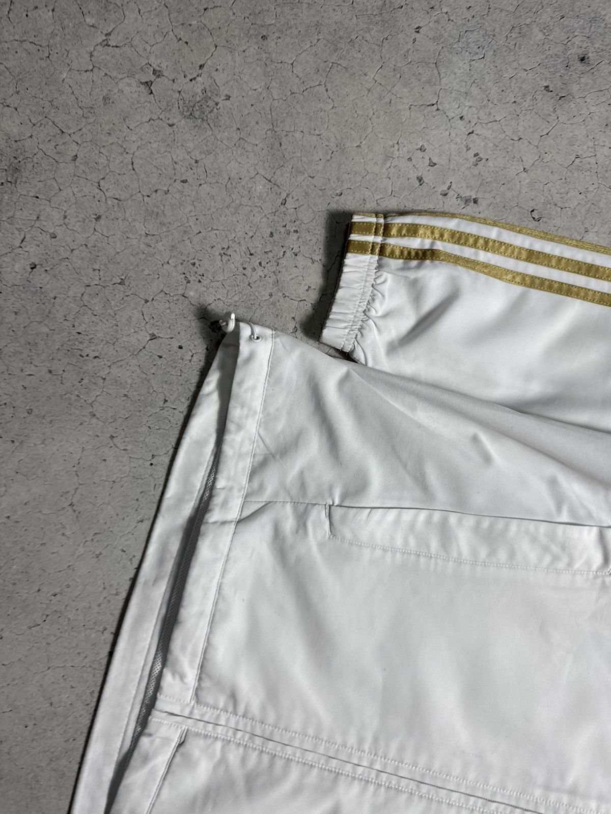 Adidas Adidas FC Real Madrid Vintage Nylon Football Track Suit Size US XL / EU 56 / 4 - 3 Thumbnail