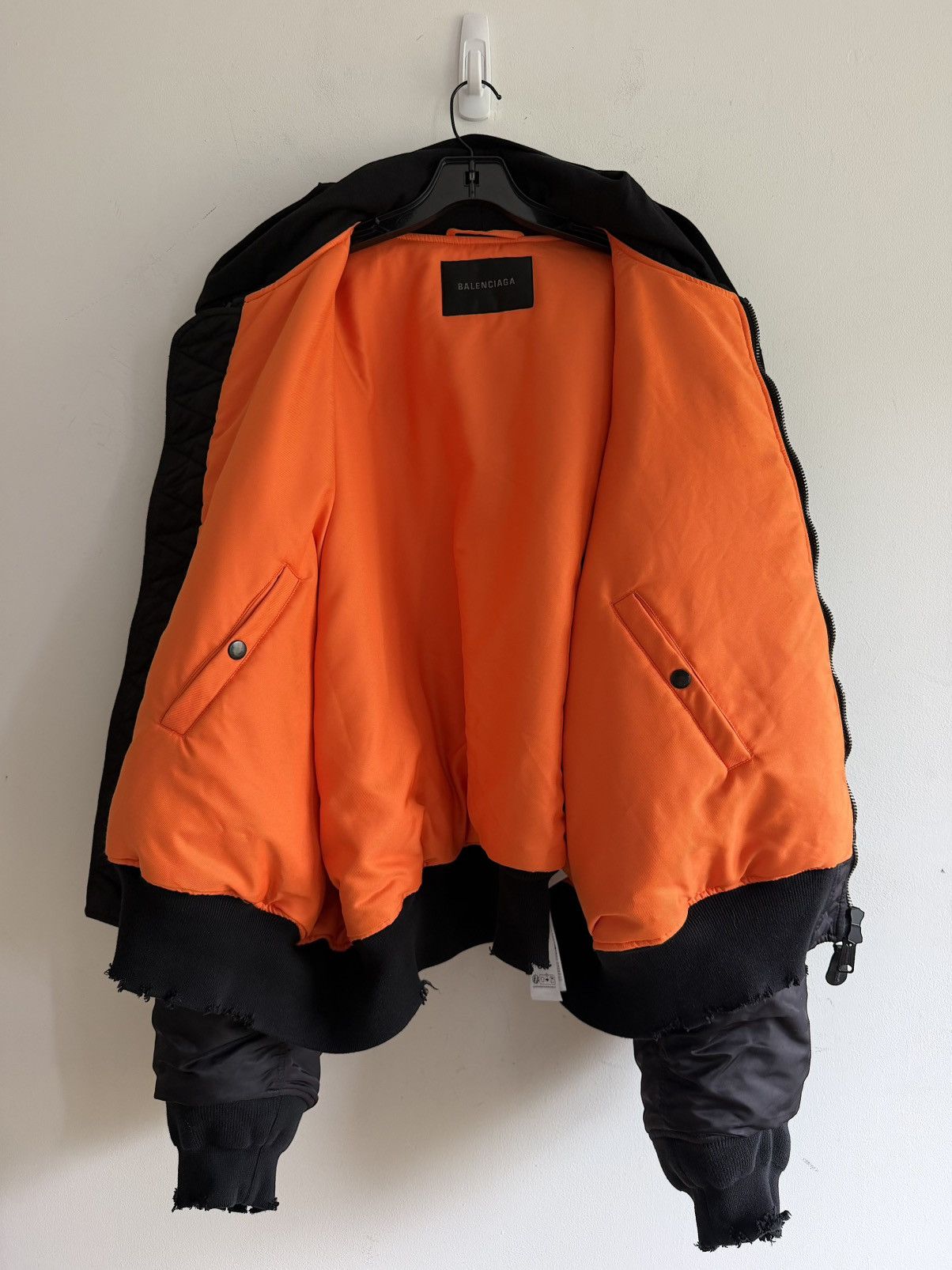 Balenciaga Fall 24 Incognito Bomber Jacket (L) Size US L / EU 52-54 / 3 - 8 Thumbnail