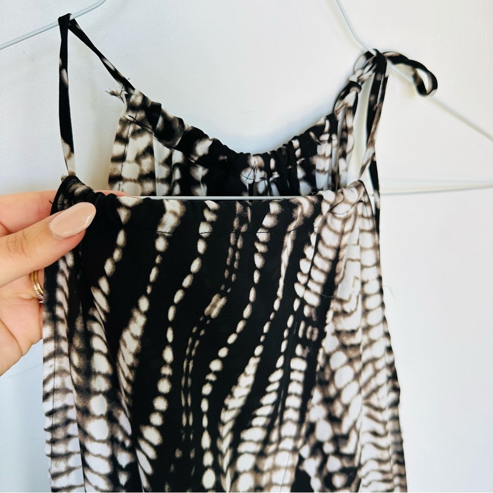 Nordstrom NEW NORDSTROM Black Brown White Print Shorts Tank Top Romper Size 28" / US 6 / IT 42 - 8 Thumbnail