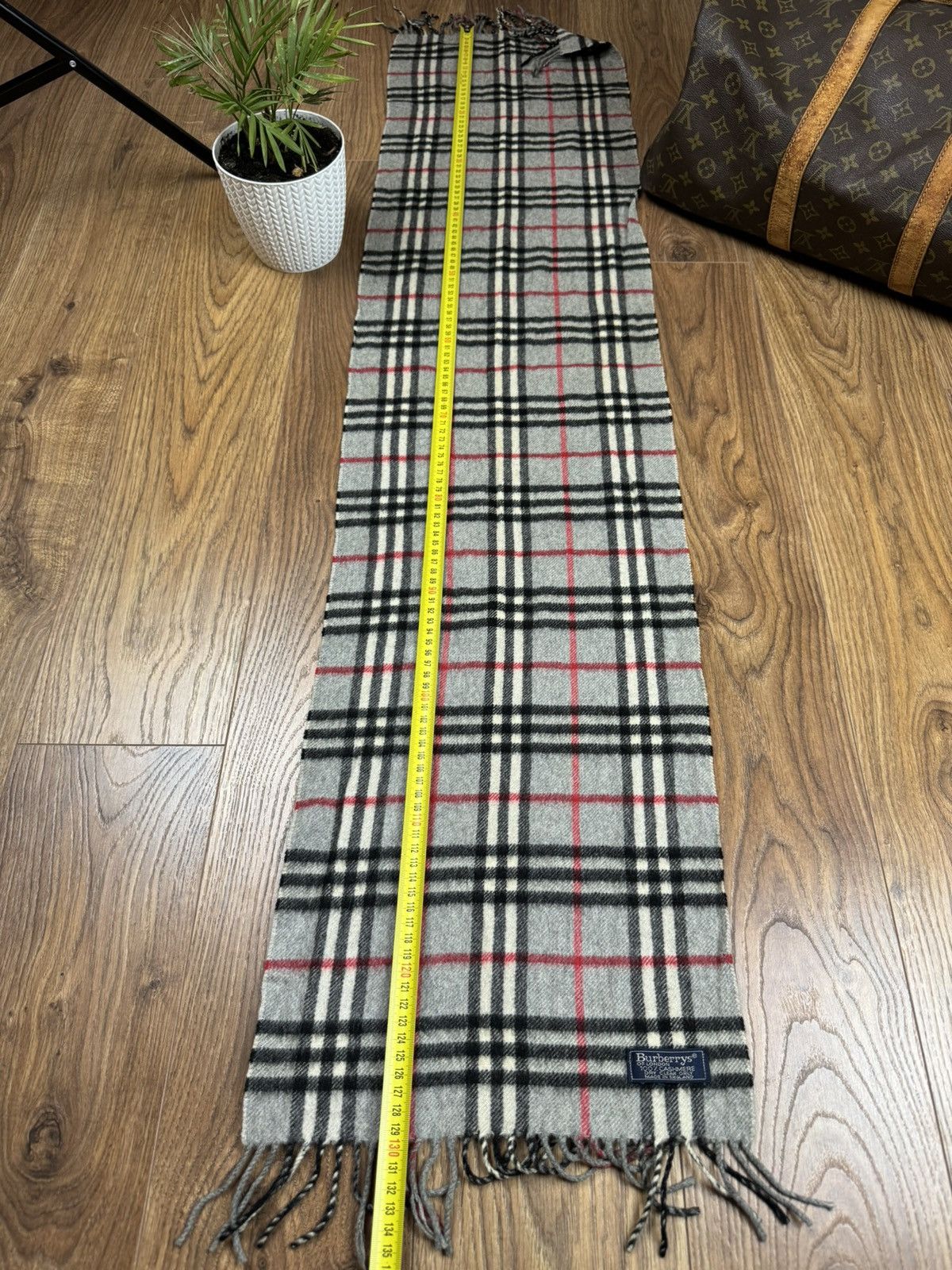 Burberry Vintage cashmere scarf Burberry’s 90s original luxury item Size ONE SIZE - 4 Thumbnail