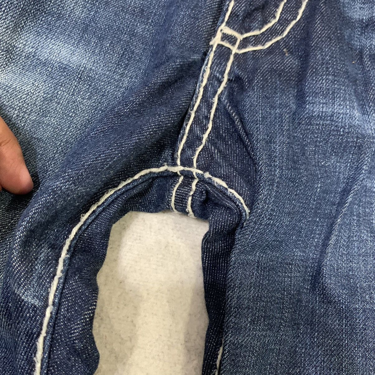 Robins Jeans Vintage Robin’s Art Embroidered Wings Back Bootcut Jeans Size US 32 / EU 48 - 6 Thumbnail