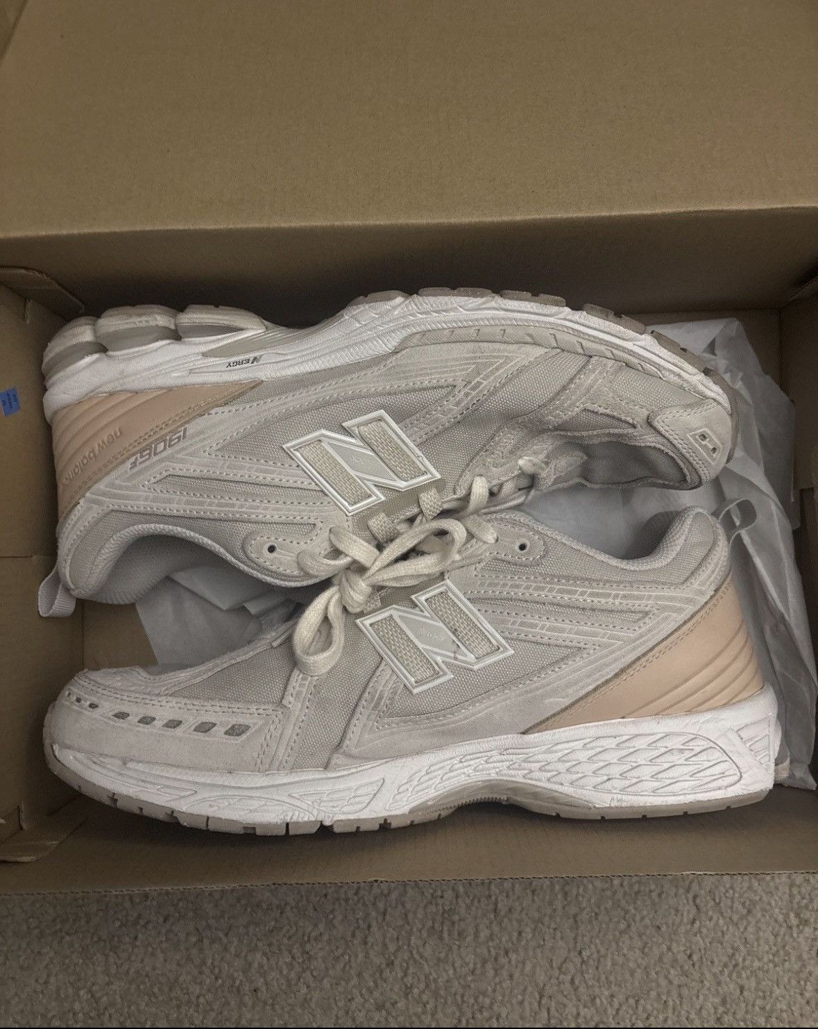 New Balance new balence 1906f Size US 12 / EU 45 - 3 Thumbnail