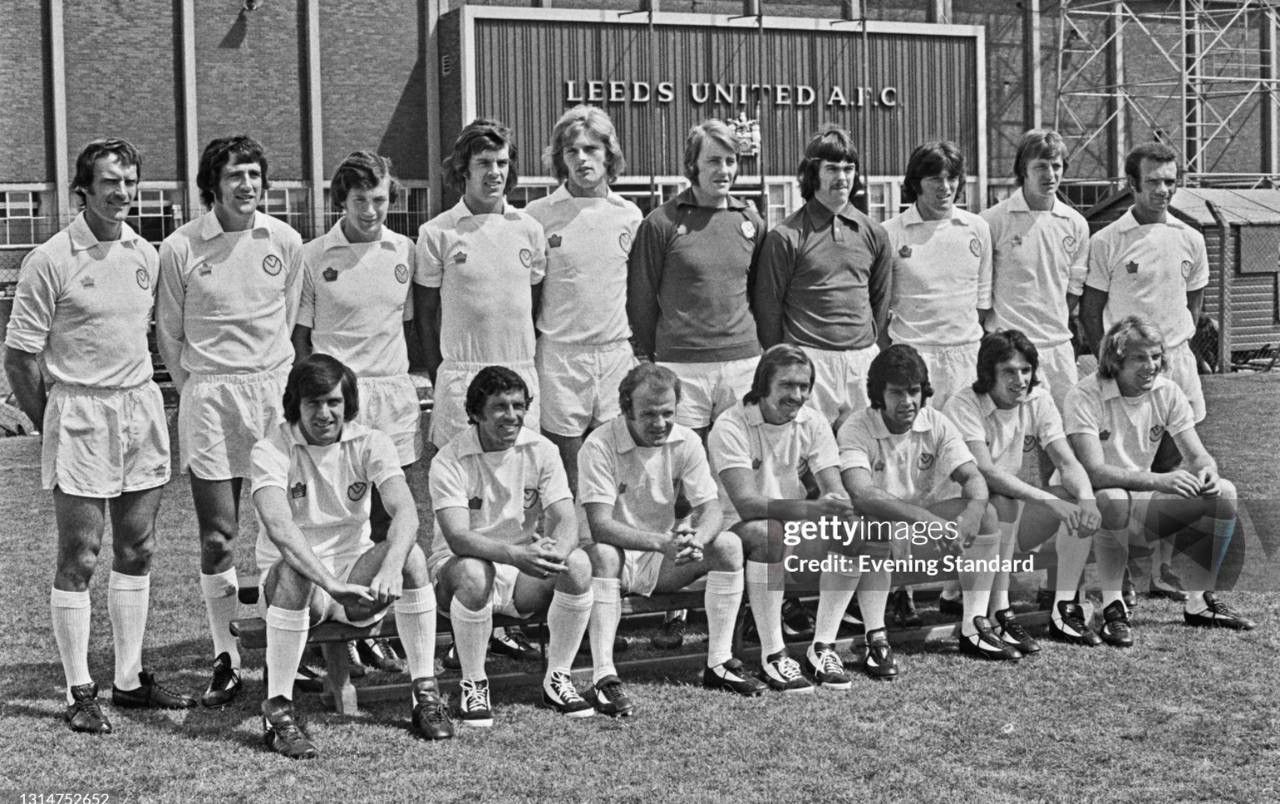 Vintage 1974 LEEDS UNITED #4 BREMNER HOME REMAKE SOCCER JERSEY SHIRT Size US M / EU 48-50 / 2 - 5 Thumbnail