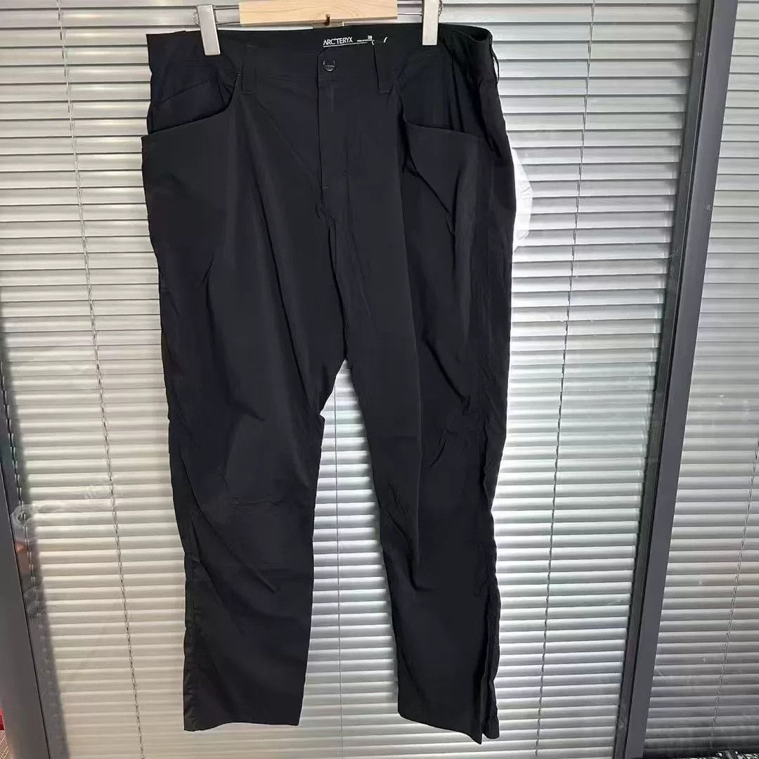 Arc'teryx Arc'teryx Casual Pants 32 Men Size US 32 / EU 48 - 1 Thumbnail