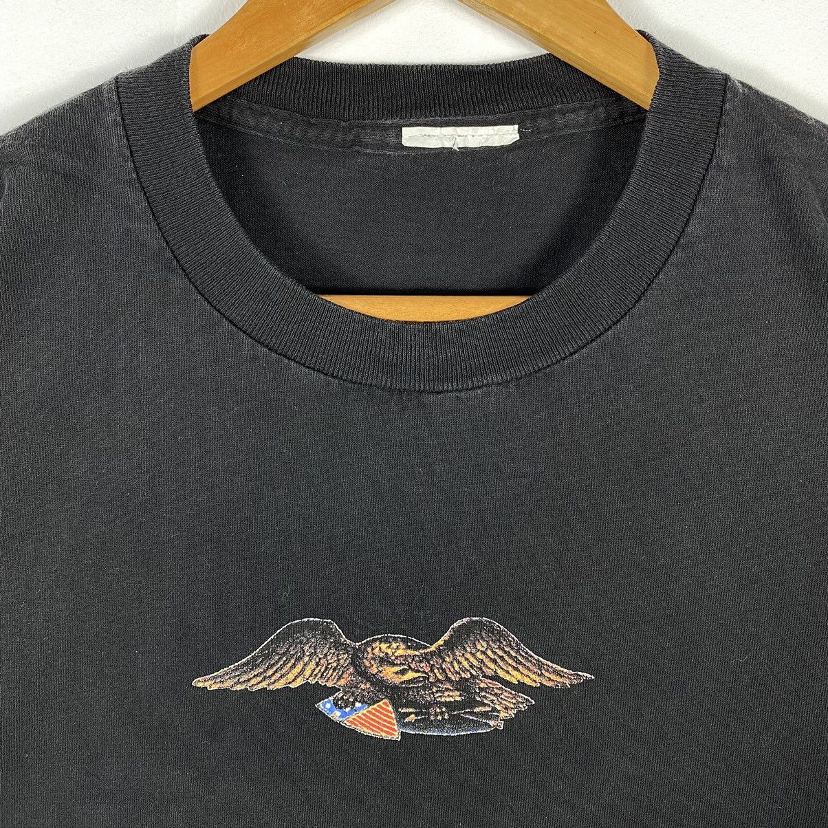 Vintage Vintage 90's SMP Skateboards Logo Tee Shirt Size US M / EU 48-50 / 2 - 3 Thumbnail