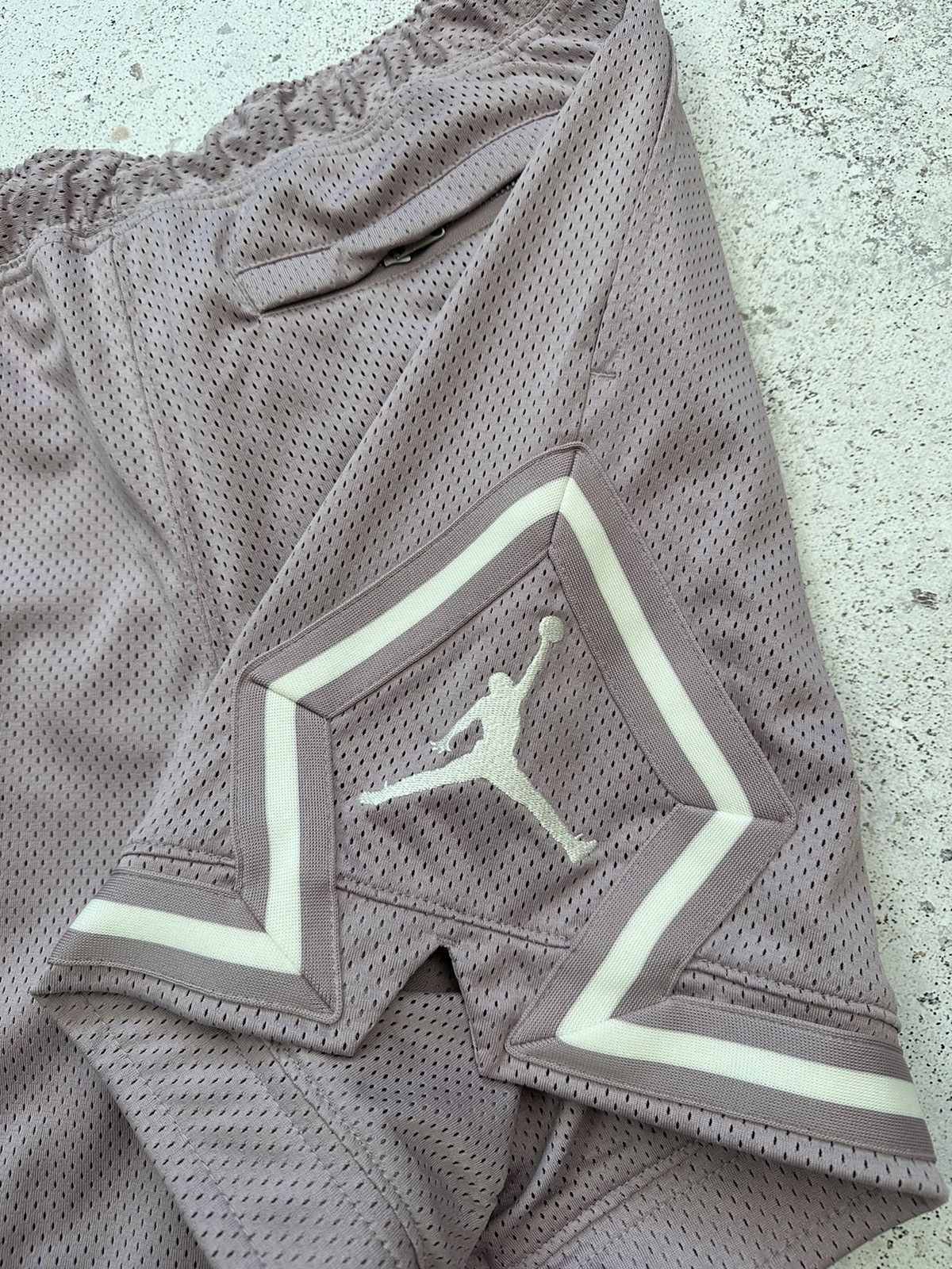 Jordan Brand Air Jordan Diamond mesh essentials shorts Pink Purple Men S Size US 30 / EU 46 - 11 Thumbnail