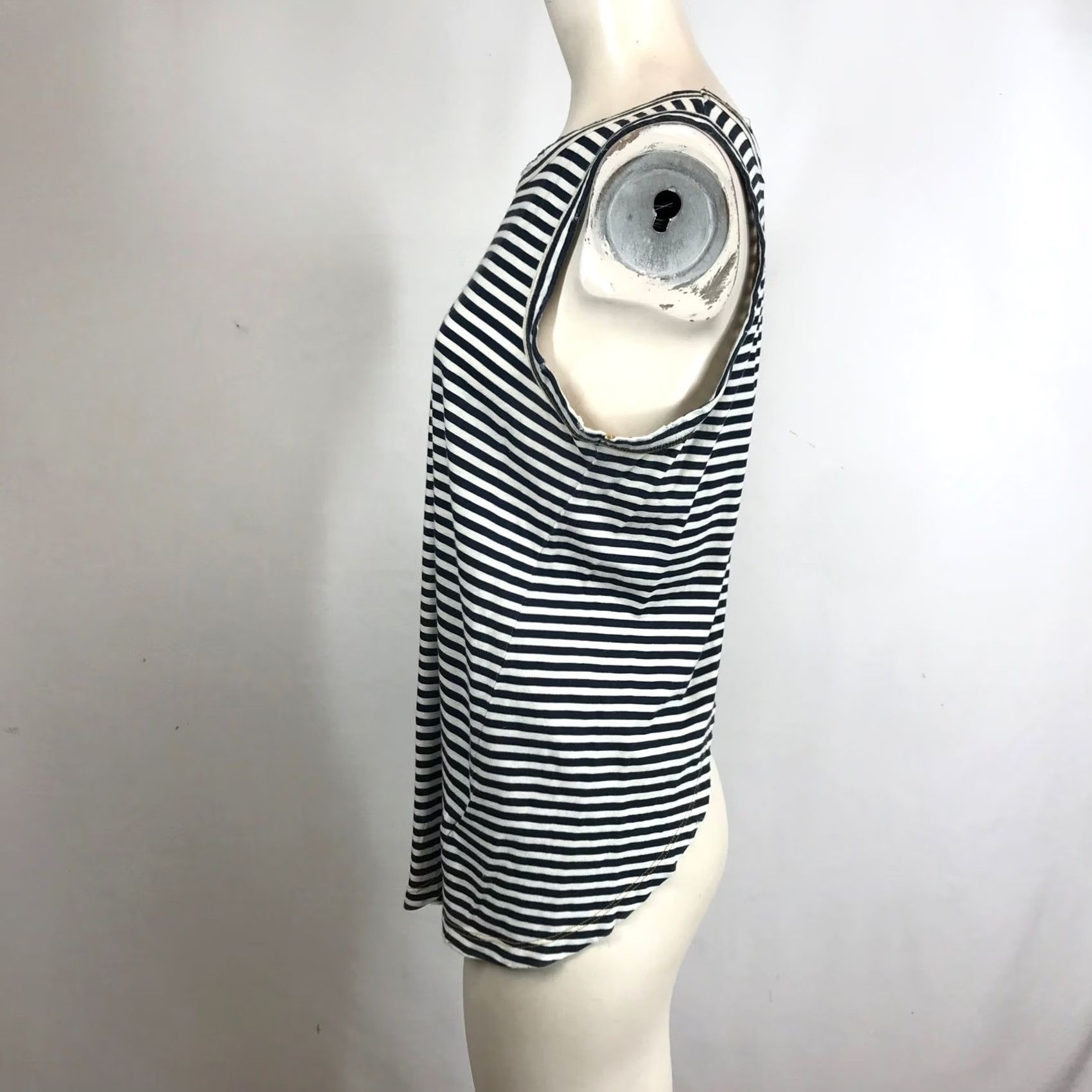 Vintage VINTAGE? - (No, not vintage) The Crossback Muscle Tee Blue Stripe Cotton Size 2 Size XS / US 0-2 / IT 36-38 - 6 Thumbnail