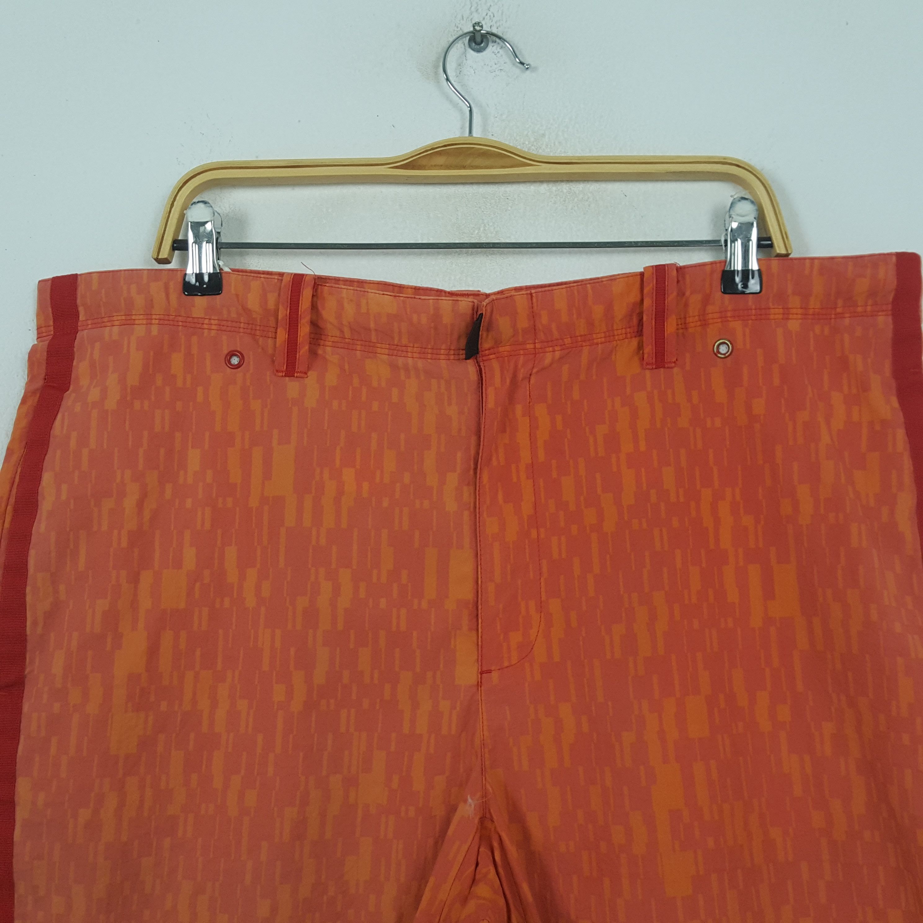 Nike Vintage Nike Sportswear Style Short Pants RR5 Size US 40 / EU 56 - 2 Thumbnail