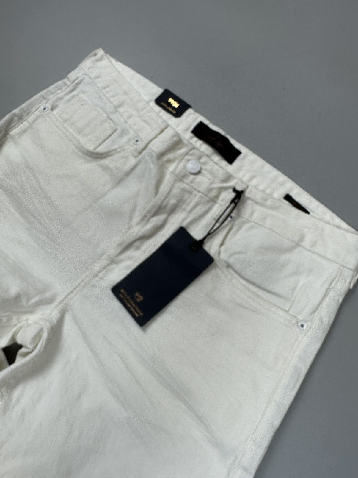 Scotch & Soda Scotch&Soda White solid Jeans Tapered Fit Large Size US 33 - 6 Thumbnail