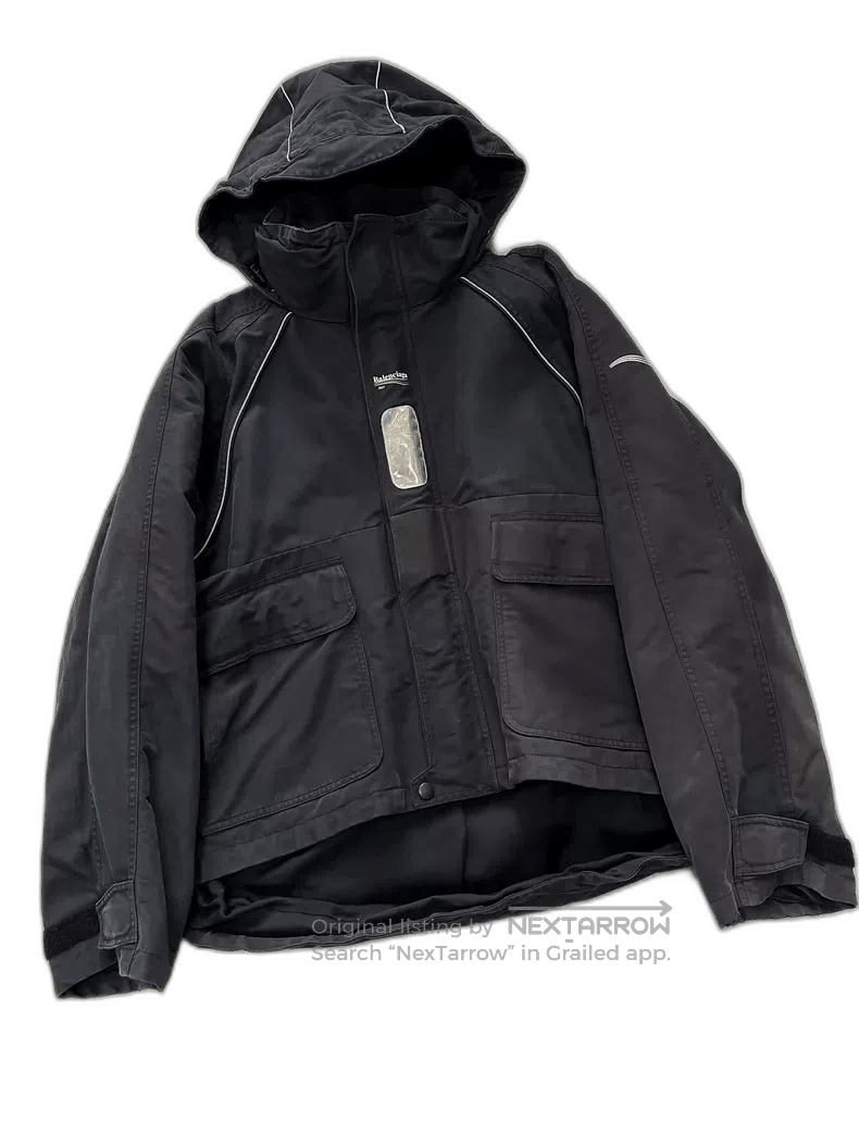 Balenciaga BALENCIAGA FW17 C Shape Parka Black. Size US L / EU 52-54 / 3 - 1 Thumbnail
