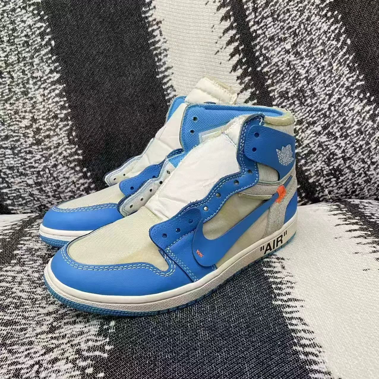 Jordan Brand Jordan Brand AIR JORDAN Blue Lowtop Sneakers 7 Men Size US 7 / EU 40 - 1 Thumbnail