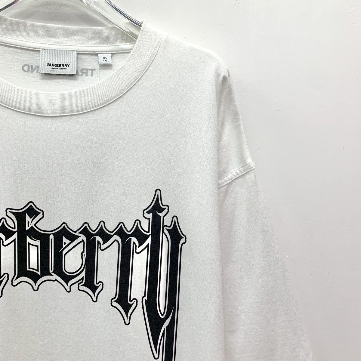 Burberry Burberry White Logo Letter Print Cotton Short Sleeve T-Shirt Size US XL / EU 56 / 4 - 3 Thumbnail