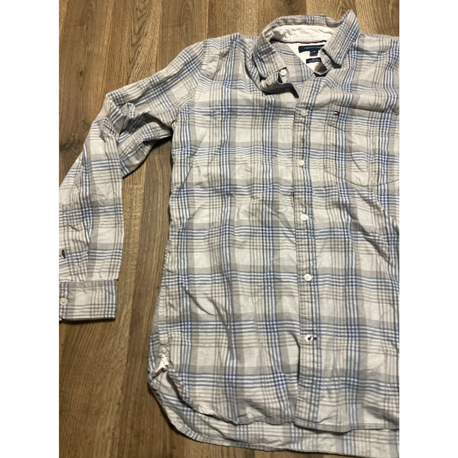 Tommy Hilfiger **Tommy Hilfiger Men's Large Plaid Gray Blue Button-Up Shirt** User: Tommy Hilfiger Men's Large Plaid Gray Blue Button-Up Shirt Size US L / EU 52-54 / 3 - 3 Thumbnail