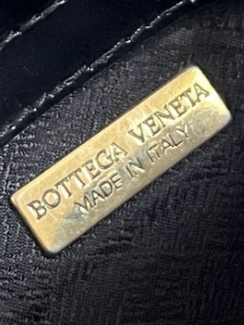 Bottega Veneta 1980s Bottega Veneta Intrecciato Leather Crossbody Bag Size ONE SIZE - 24 Thumbnail