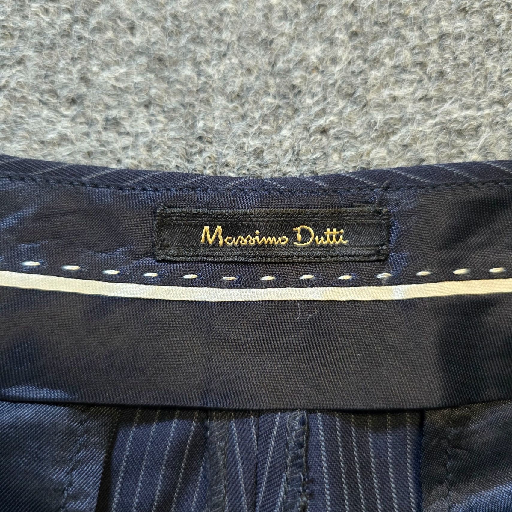 Massimo Dutti Massimo Dutti Pants Womens Size 12 Blue Pinstripe Wool Tapered Flat Front Career Dress Pants Womens Size 34" / US 12 / IT 48 - 4 Thumbnail