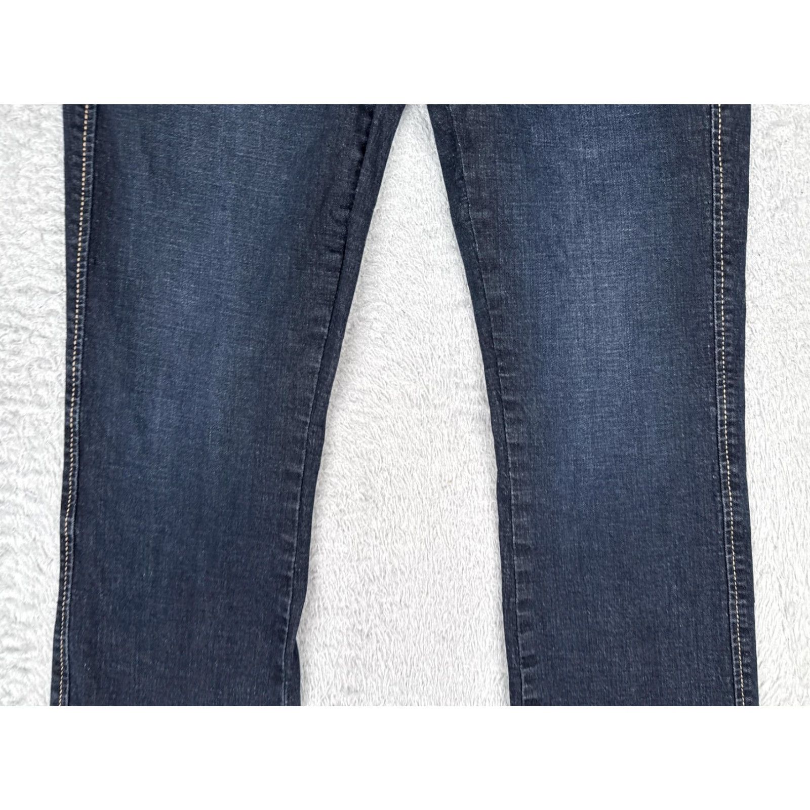 Wrangler Aura Wrangler Jeans Womens Bootcut Denim 28x30 Dark Wash Embroidered Pockets Stretch Jeans 90s Southwestern Mens? Size 28" / US 6 / IT 42 - 3 Thumbnail