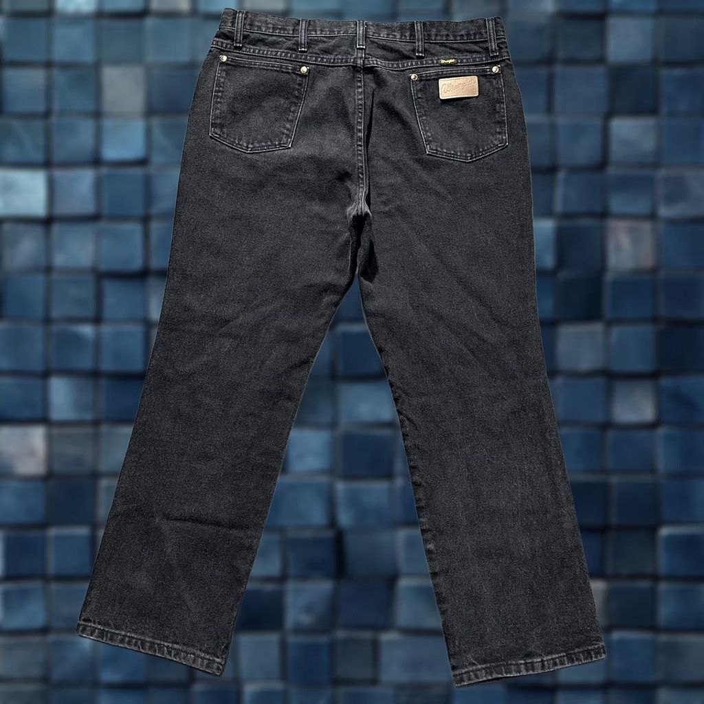 Wrangler VINTAGE Wrangler Jeans Mens 38x30 Black Denim 936WBK Slim Fit Cowboy Cut EUC Size US 30 / EU 46 - 1 Thumbnail