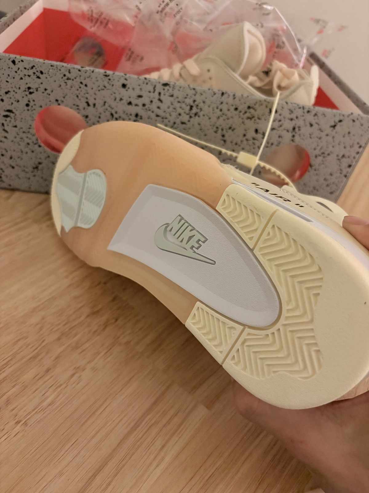 Nike × Off-White Air Jordan 4 Retro SP OFF WHITE Size US 8.5 / EU 41-42 - 8 Thumbnail