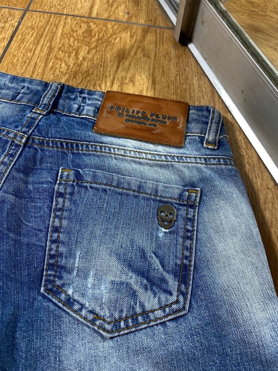 Philipp Plein Vintage Philipp Plein Skull Logo Denim Shorts Size US 26 / EU 42 - 5 Thumbnail