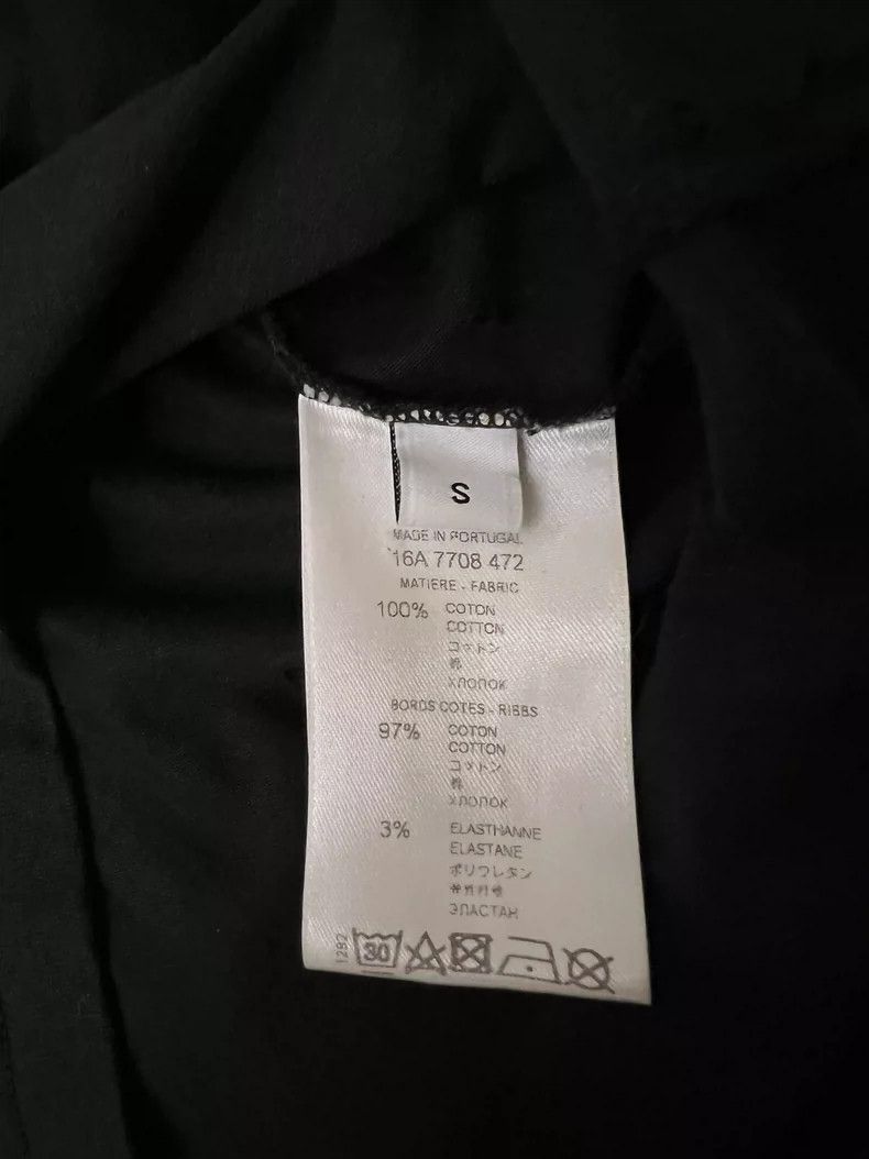 Givenchy Givenchy Small hole, celebrity-inspired OS fit, size S Size US S / EU 44-46 / 1 - 5 Thumbnail