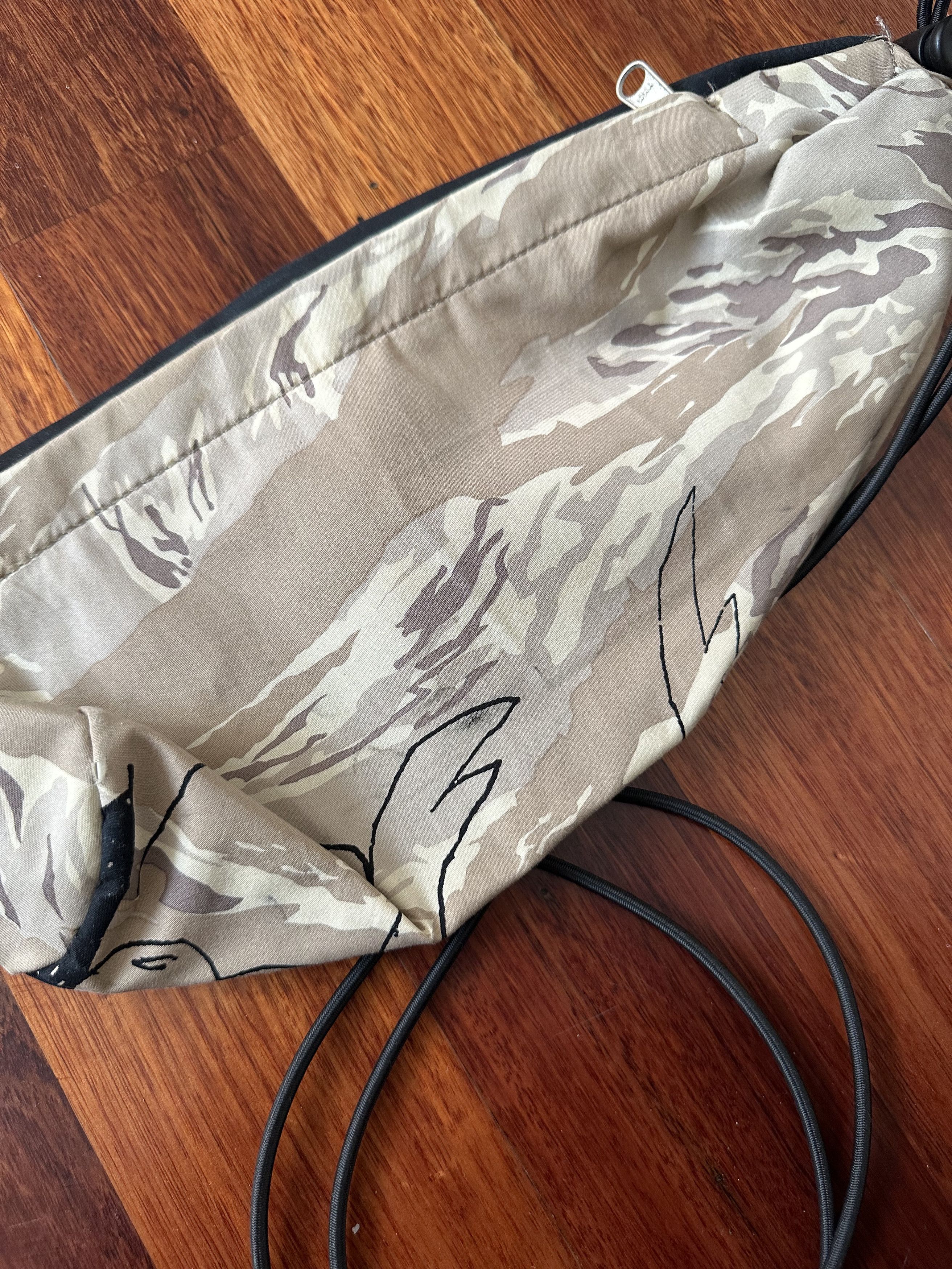 Futura Undercover x Futura 2001 D.A.V.F Sling Bag Size ONE SIZE - 4 Thumbnail