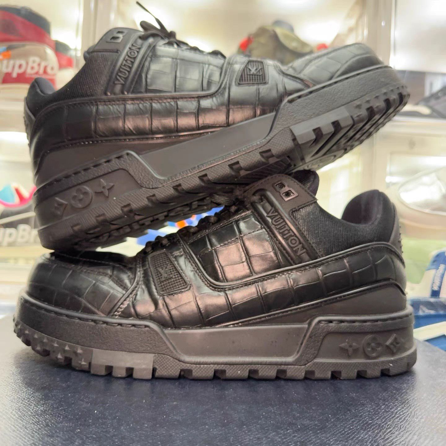 Louis Vuitton LOUIS VUITTON Trainer Maxi Sneakers Size US 10 / EU 43 - 4 Thumbnail