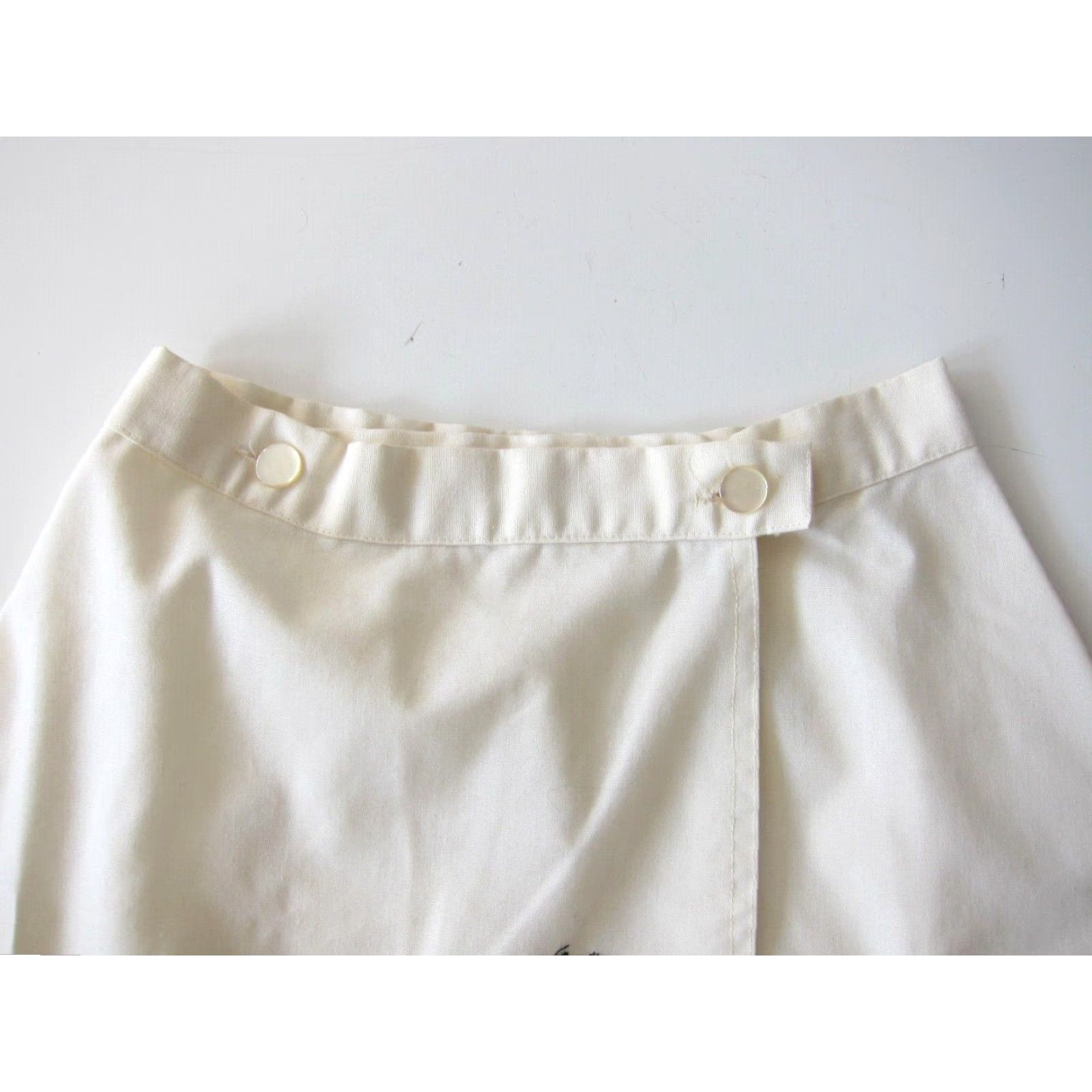 Vintage VINTAGE Handmade Ivory Cotton Ethnic Embroidered Patch Wrap Skirt Women Small Size 28" / US 6 / IT 42 - 4 Thumbnail
