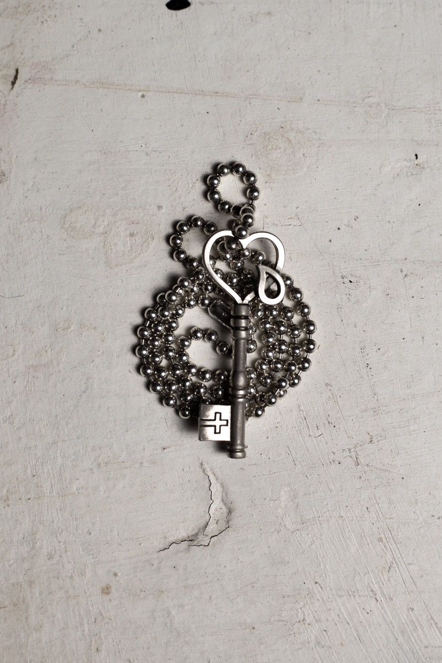 Number (N)ine AW03 Crying heart key necklace | Grailed