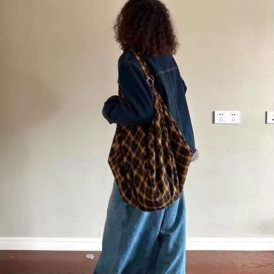 Vintage Streetwear Vintage Style Shoulder Shopping Plaid Canvas Bag Size ONE SIZE - 3 Thumbnail
