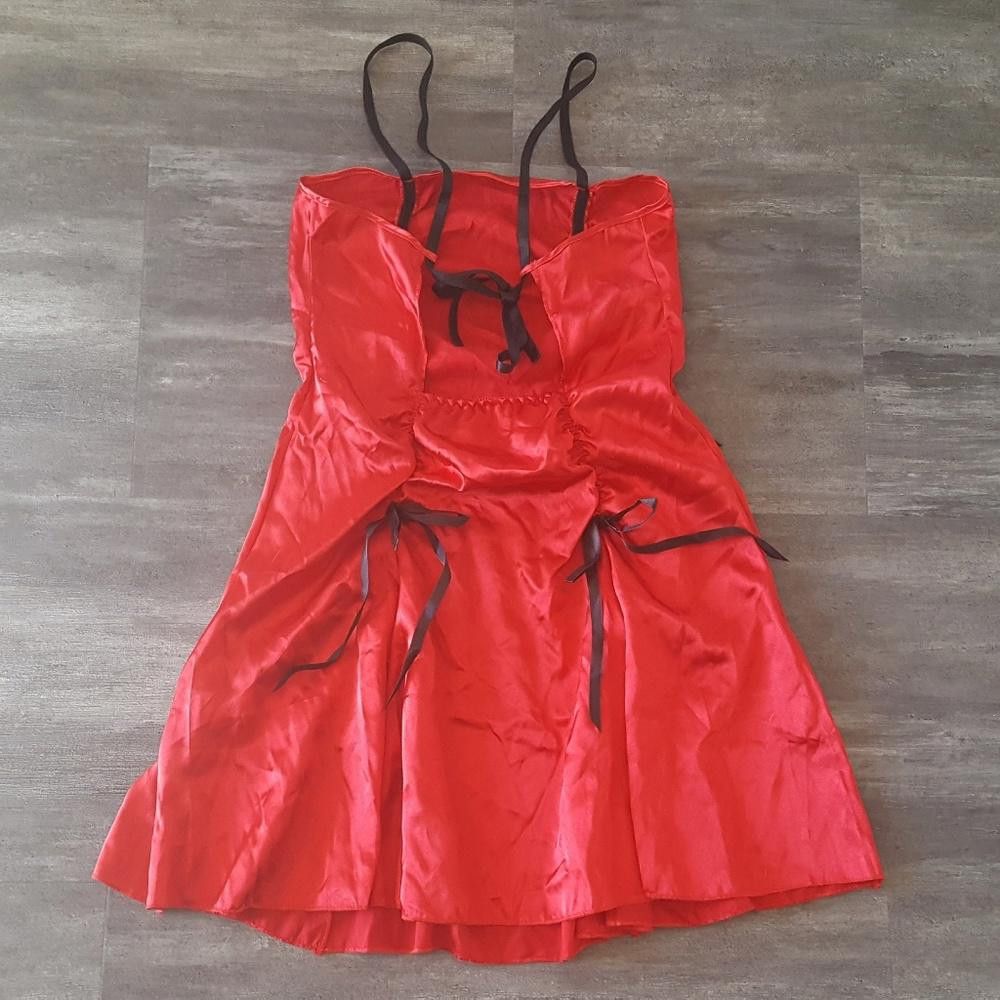 Designer Red Black Bow Detailed Satin Slip Size ONE SIZE - 2 Thumbnail