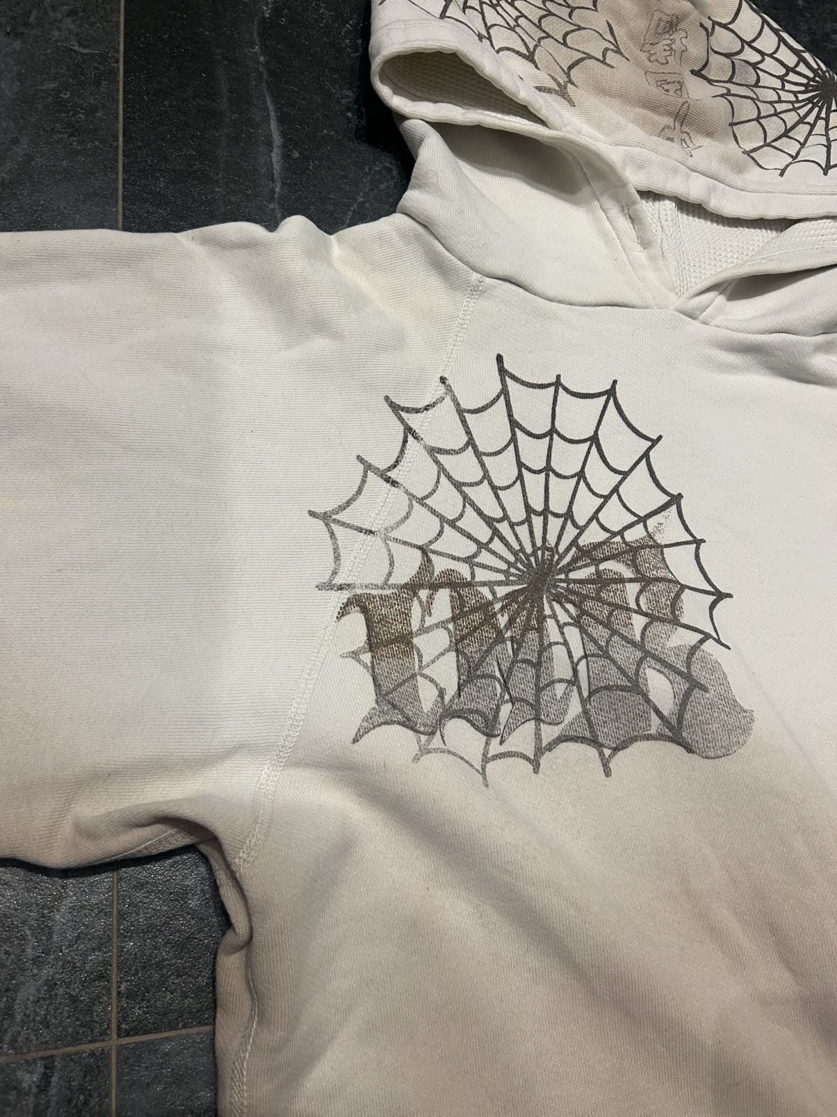 The Great China Wall The Great China Wall Ink Spider Webs Rare Hoodie Beige/White Size US M / EU 48-50 / 2 - 10 Thumbnail