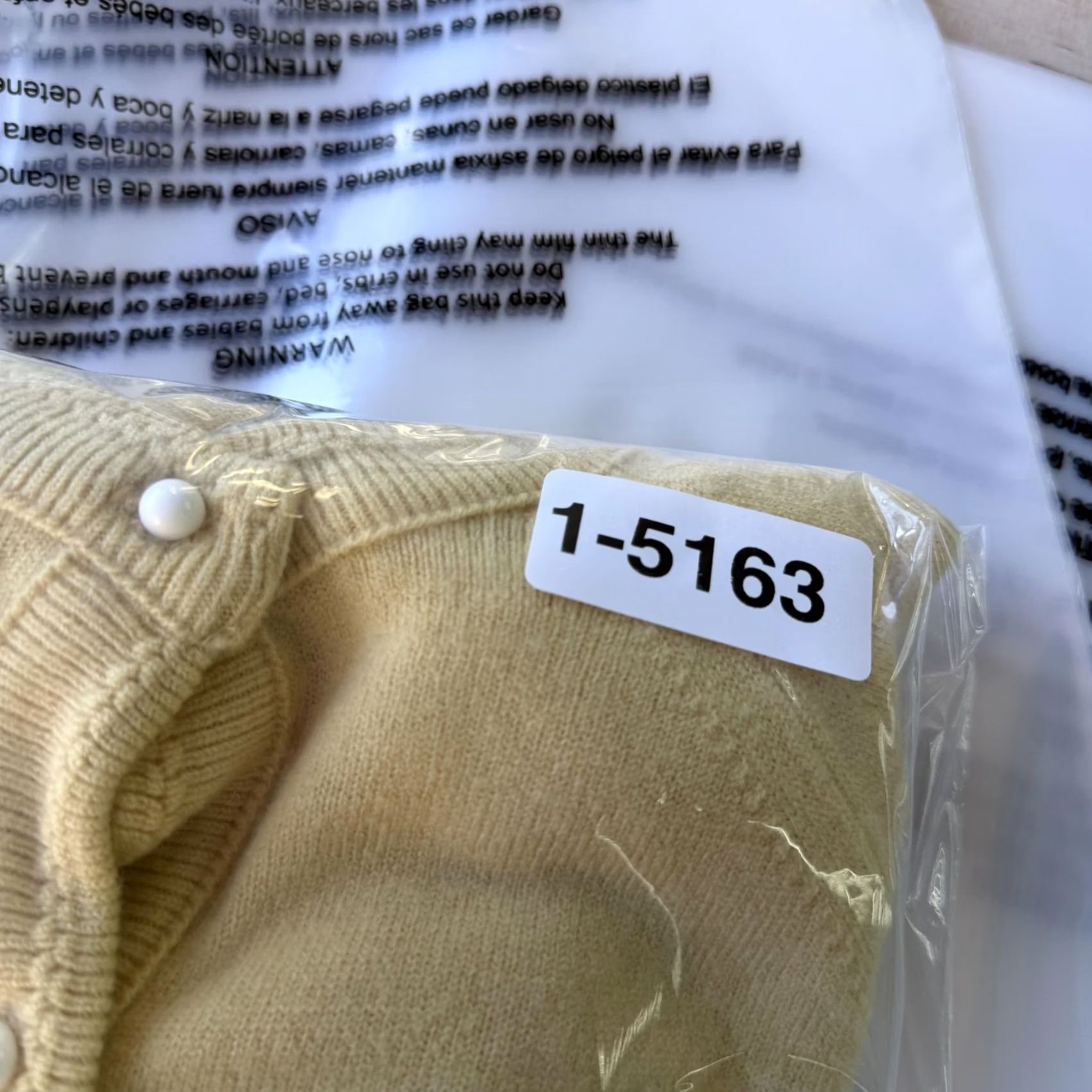 Vintage VINTAGE Designers Originals Cardigan Shirt Womens Medium Yellow Button Front Knit USA Size M / US 6-8 / IT 42-44 - 8 Thumbnail