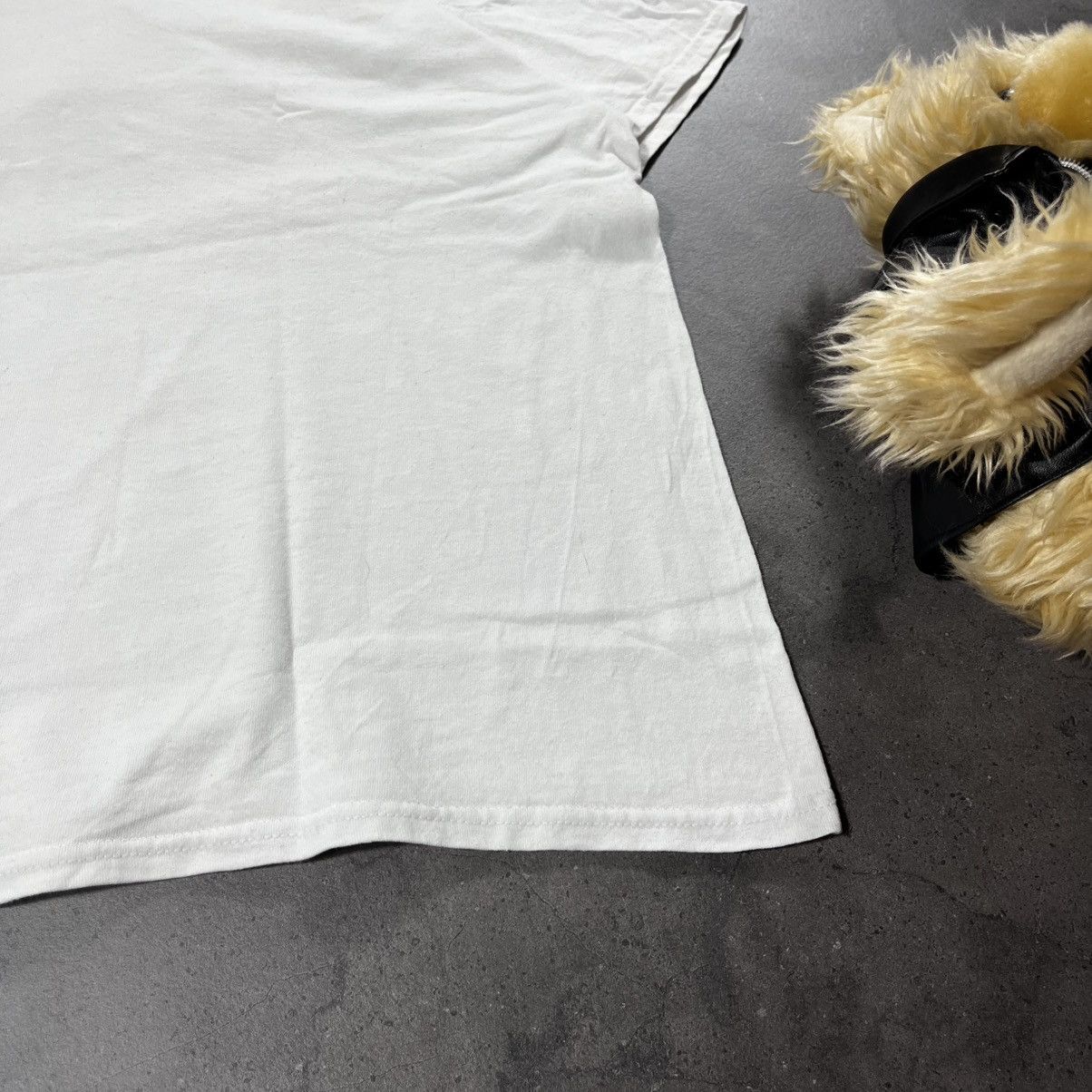 Band Tees Vintage 00s Freddie Mercury Queen Rock Metal Tshirt Tee Size US XL / EU 56 / 4 - 13 Thumbnail